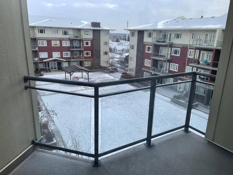 Modern & quiet apartment in Millrise