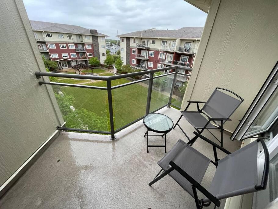 Modern & quiet apartment in Millrise