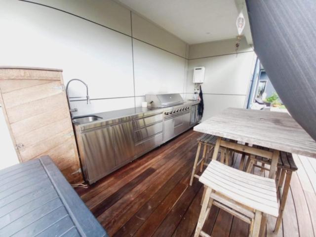 Moko Hiwi Escape Ruakaka - Tūī Suite