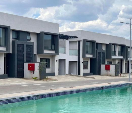 Urban Awe Apartment- Setlhoa