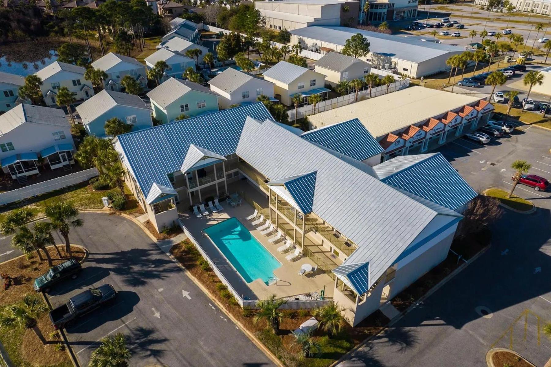 Sunny escape in Miramar Beach view 2