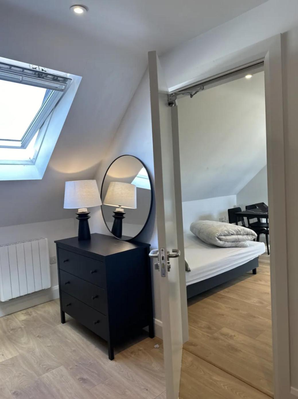 Top Floor Central Apartment