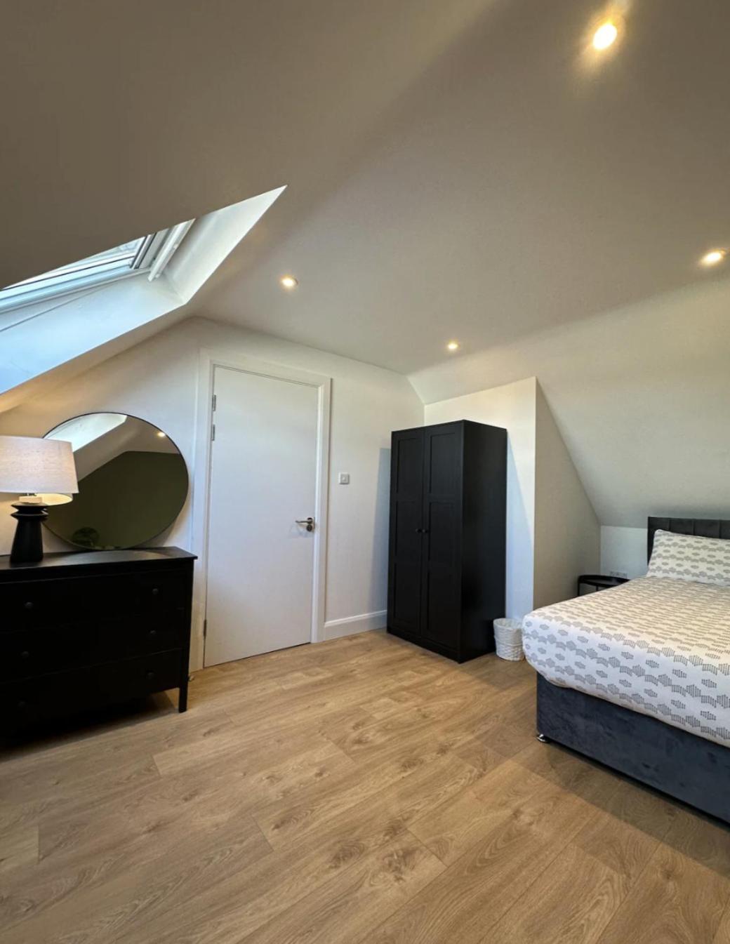 Top Floor Central Apartment