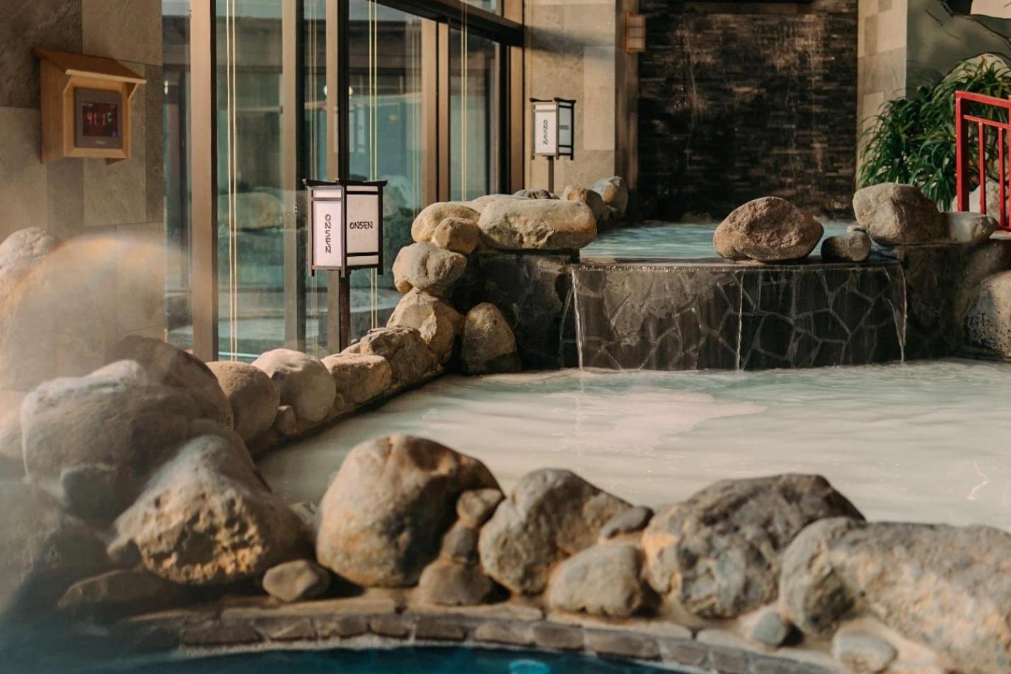 3Br Ecopark apt Onsen! Balcony lake view Free Pool view 3