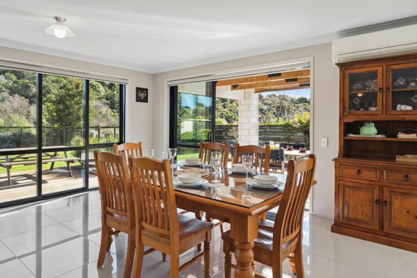 Pukeko Paradise - Kinloch