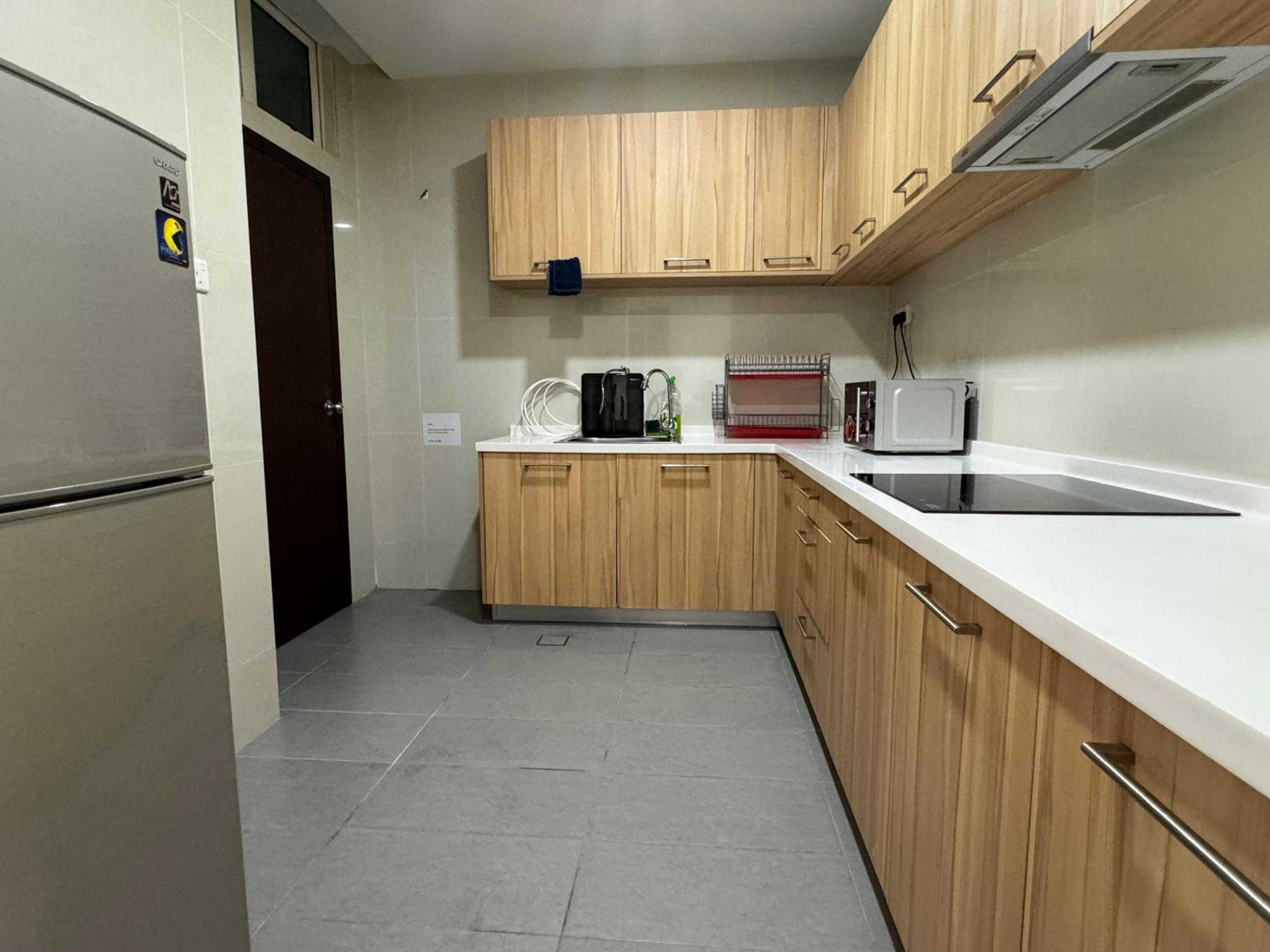 JB City Shopping Mall Apartment