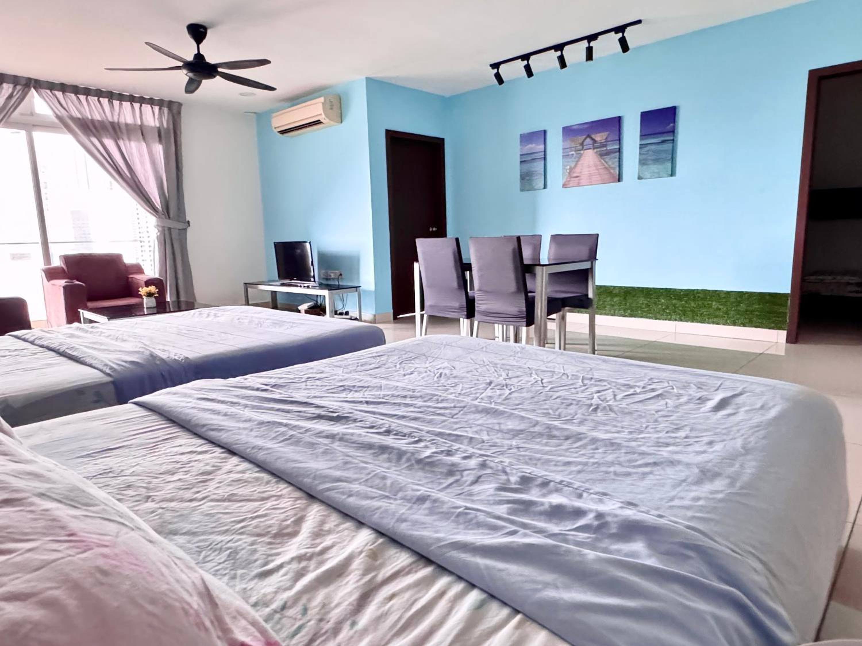 JB City Shopping Mall Apartment