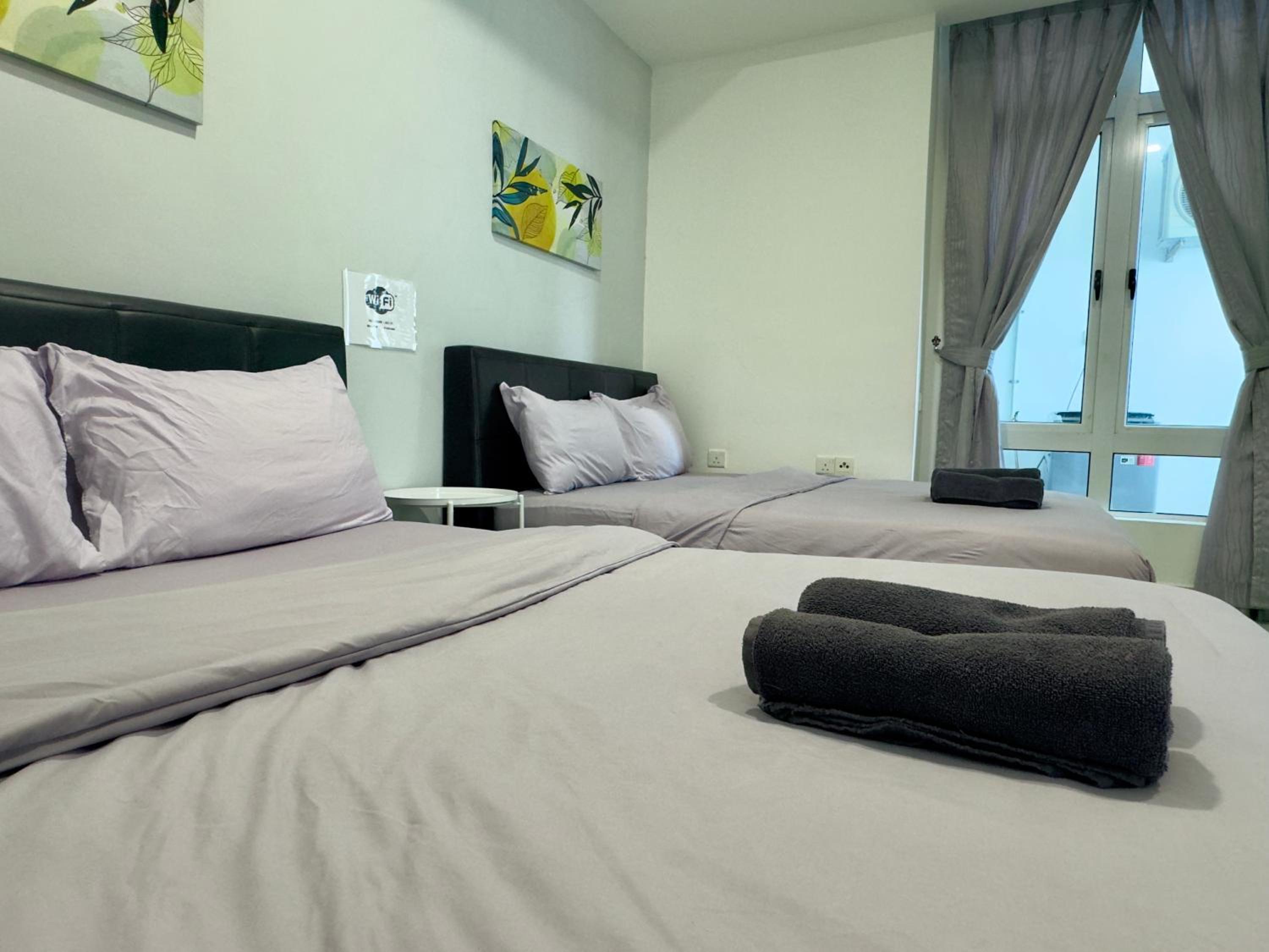 JB City Shopping Mall Apartment