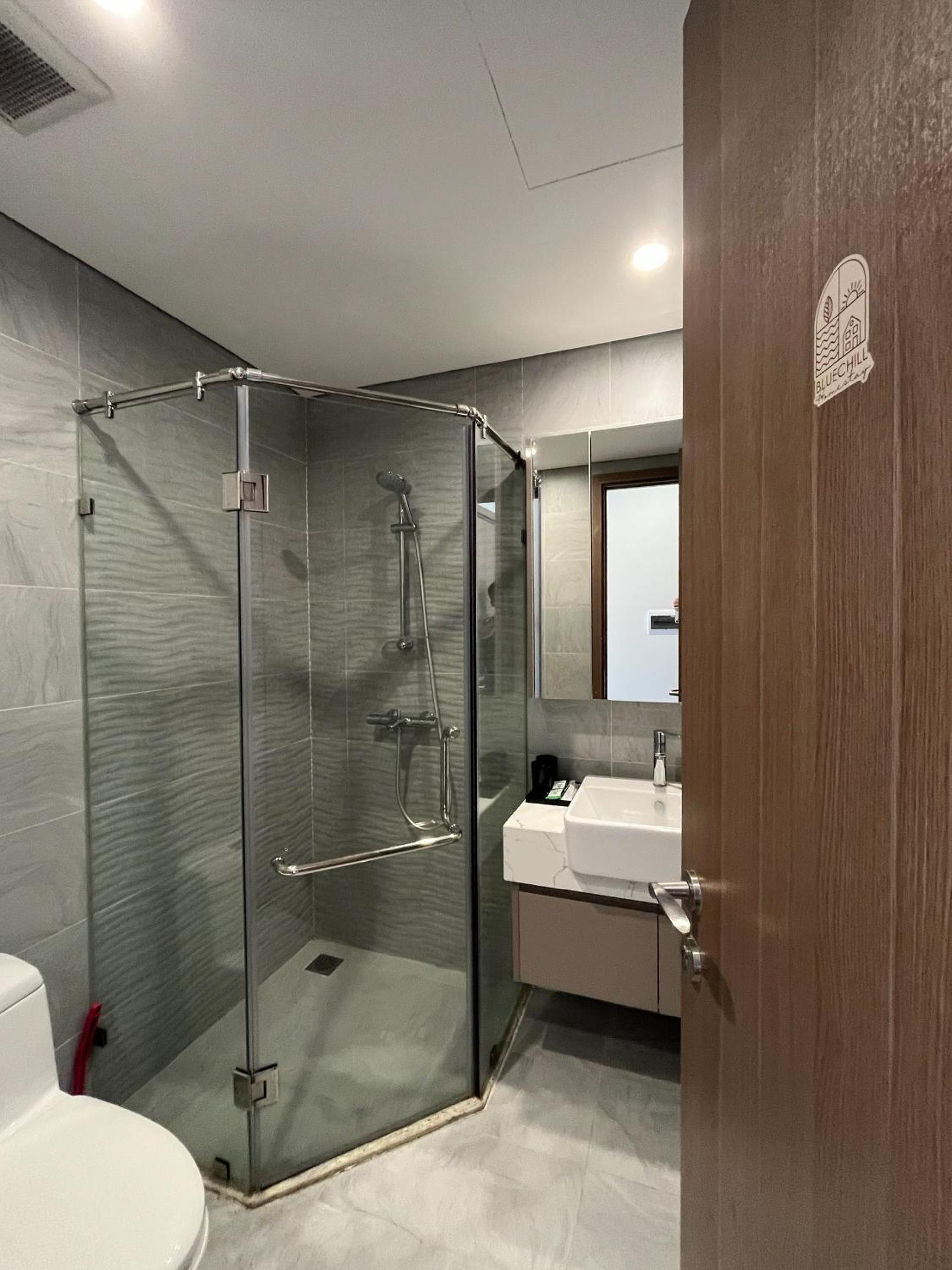 1BR Studio Vinhomes Apt Swimming Pool & Villa View