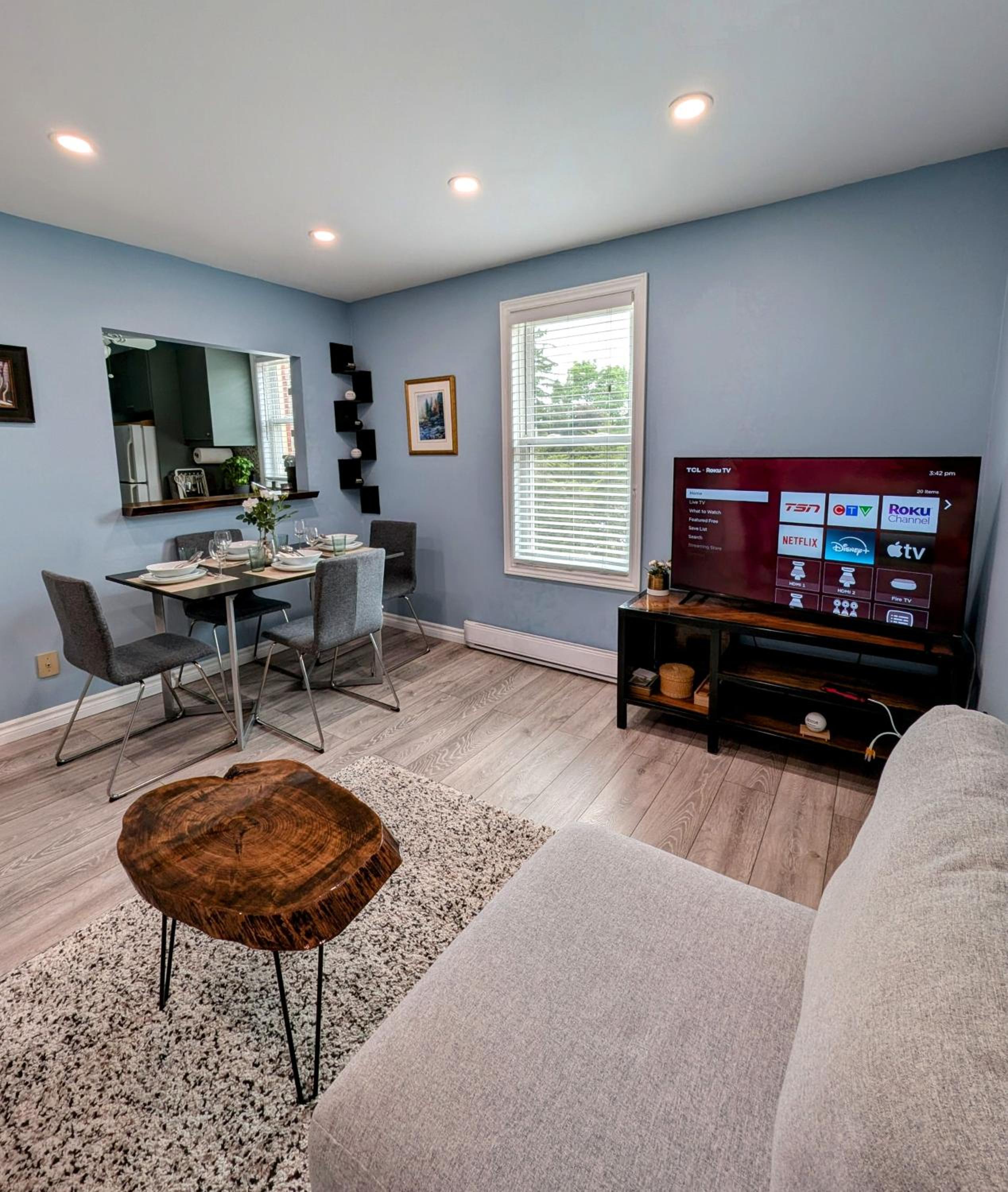 Cozy Blue Retreat at Georgian Bay