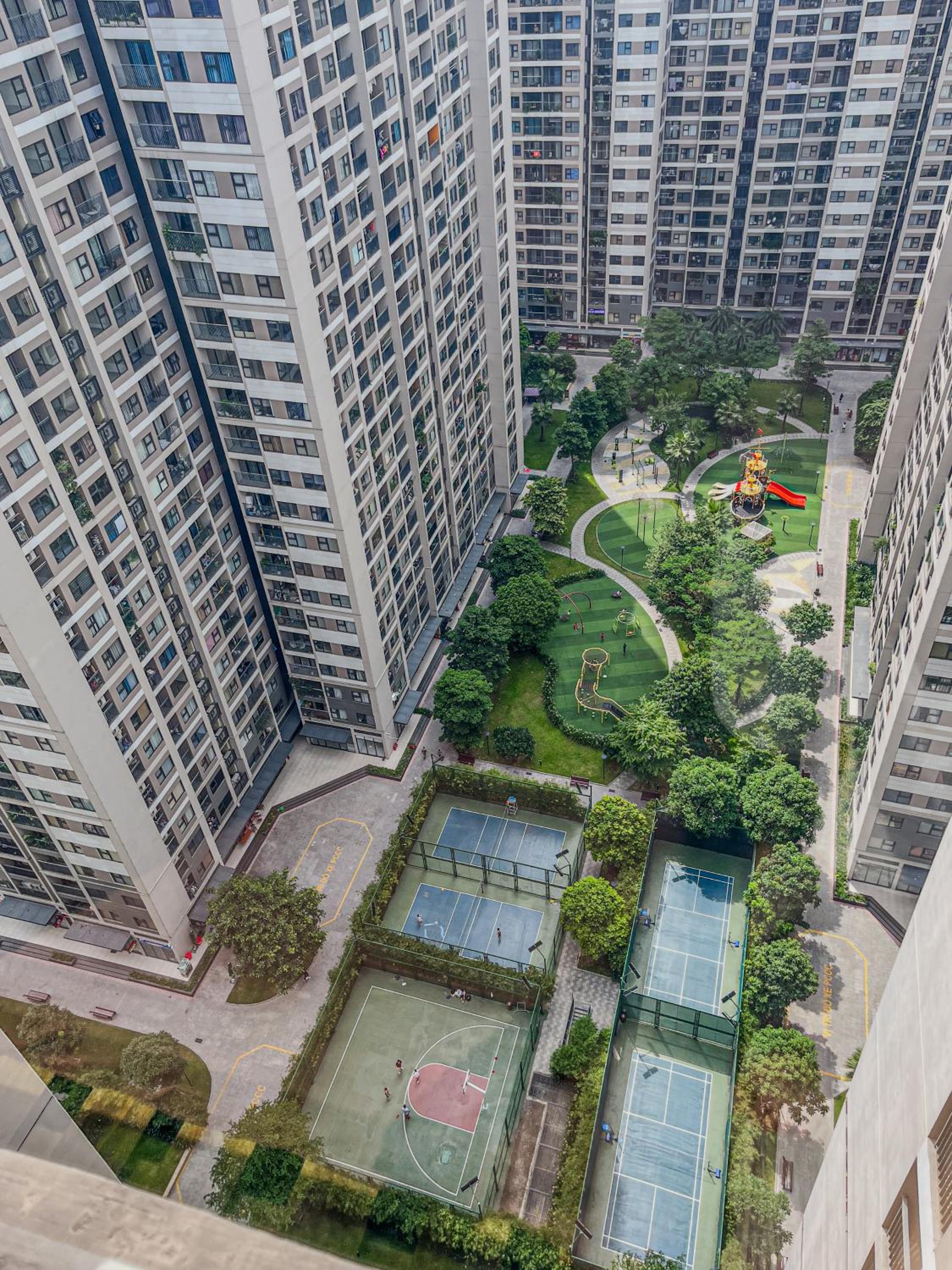 2BR Vinhomes Apartment! A sun-drenched apartment