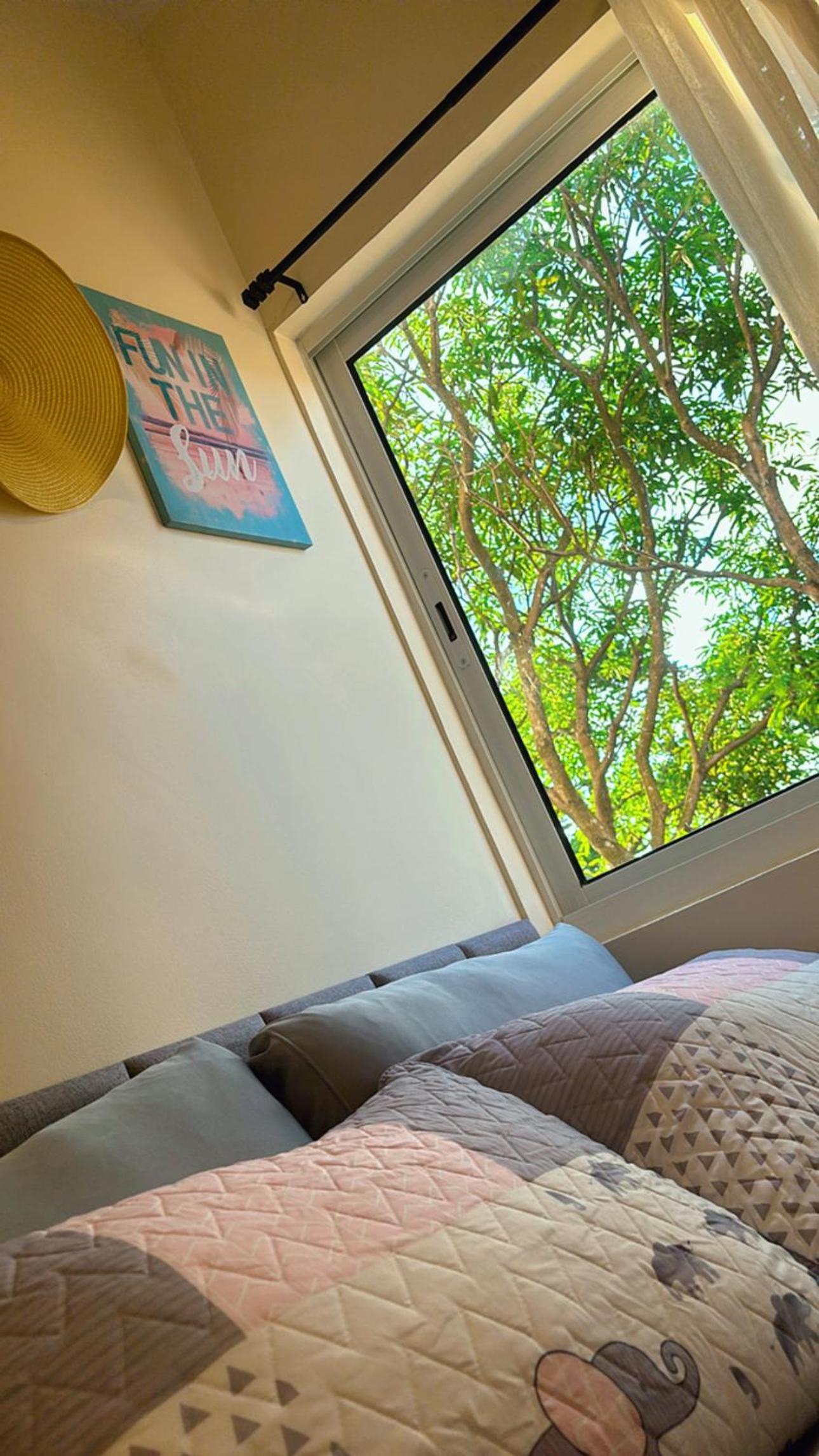 Cozy Studio Condo Unit at Fullerton Suites view 2