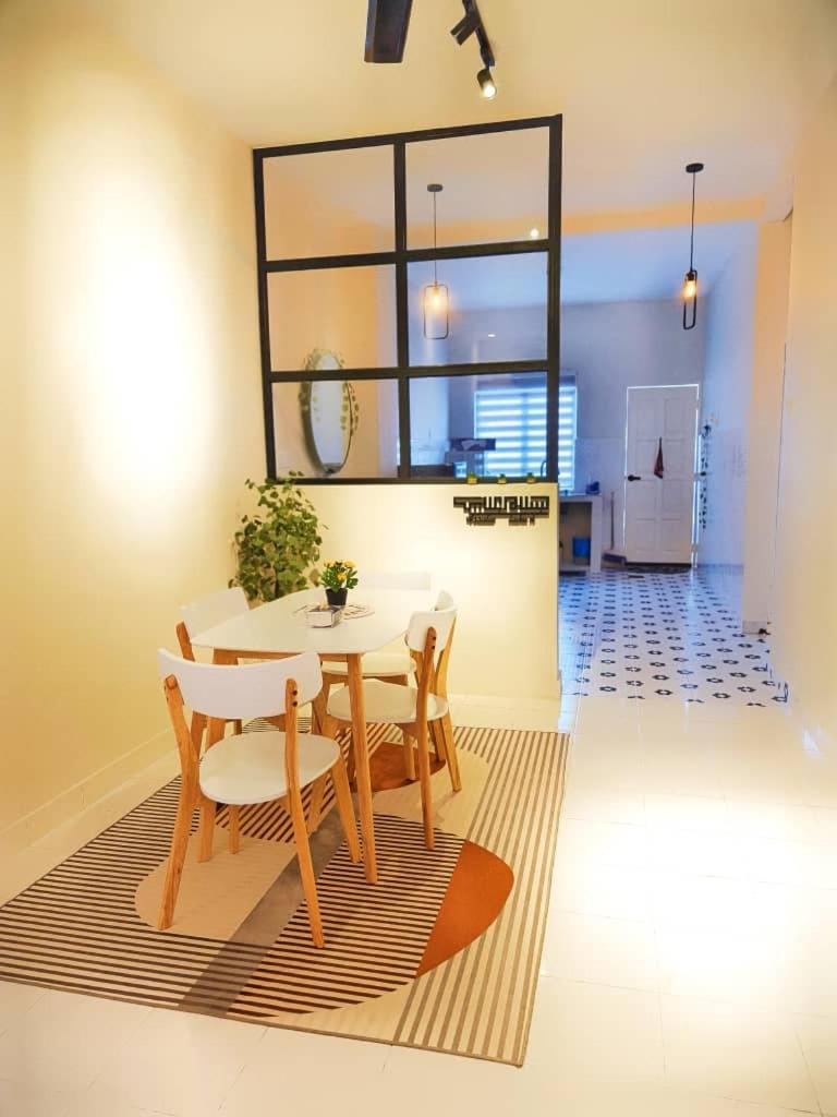 3 BEDROOMS THE Nadraa GUESTHOUSE KLIA photo 4