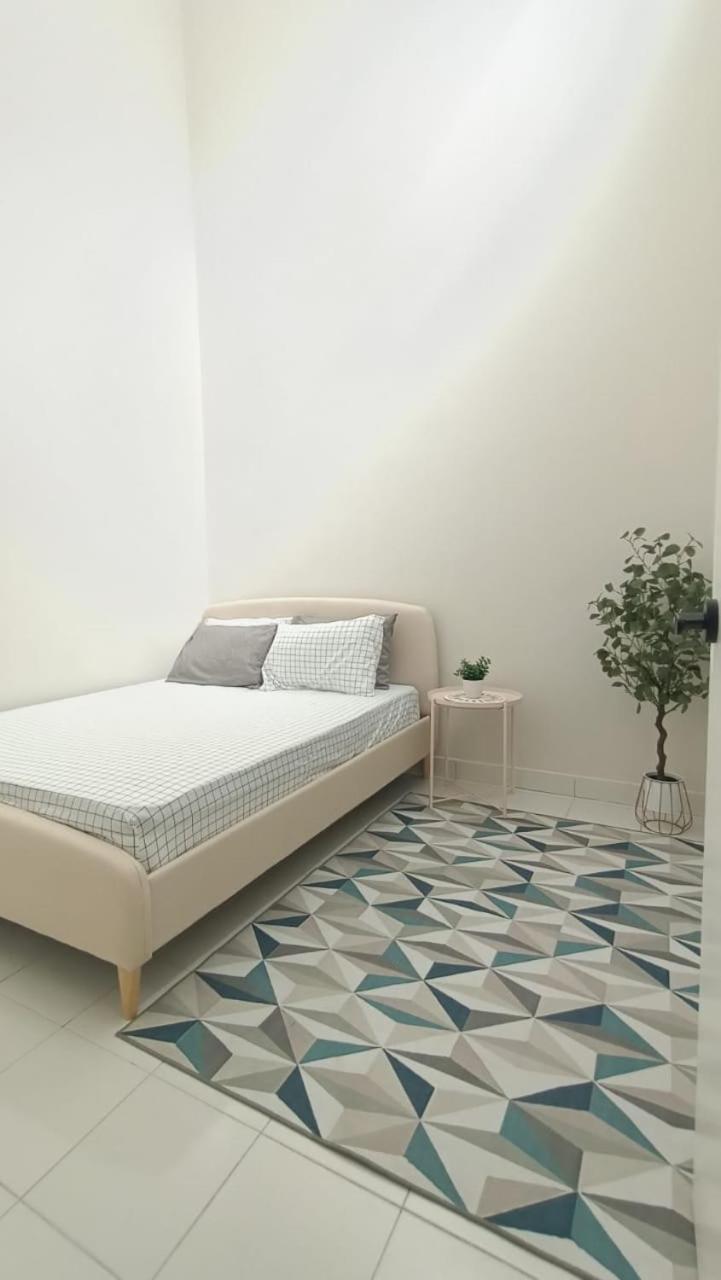 3 BEDROOMS THE Nadraa GUESTHOUSE KLIA photo 8