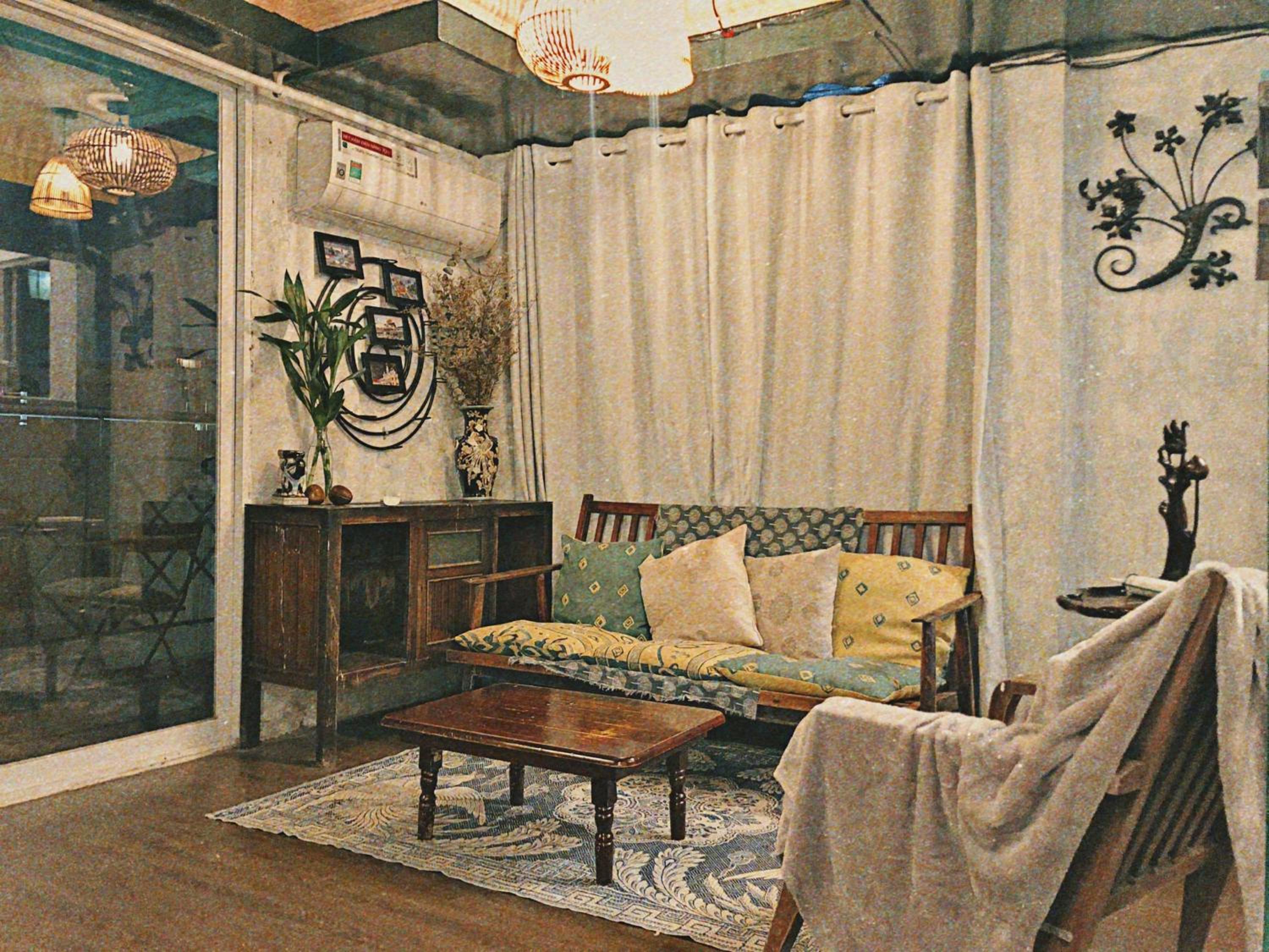 Nhà Saigon Homestay&Coffee