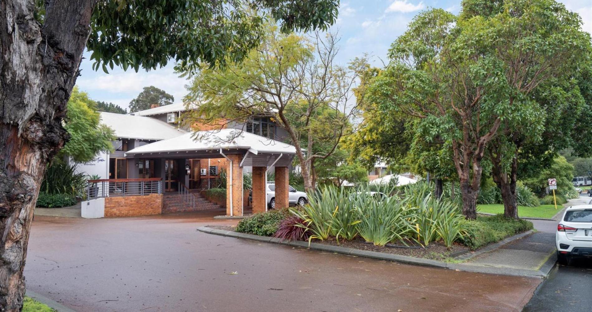 Forest Edge Villa - Family Friendly - Walk To Town