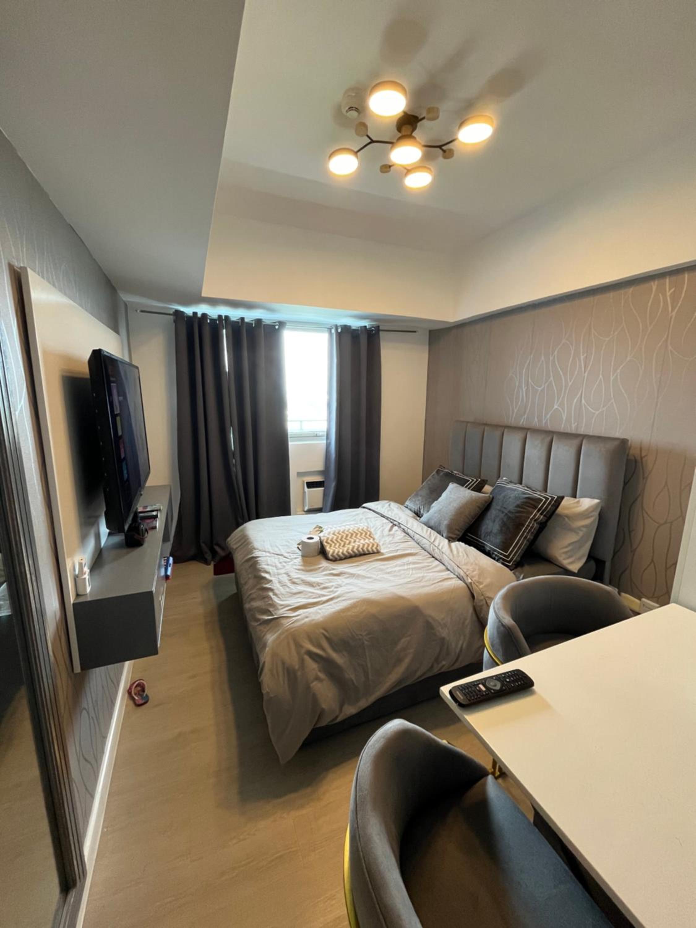 Cozy cool cabin at Azure north San Fernando Pampanga