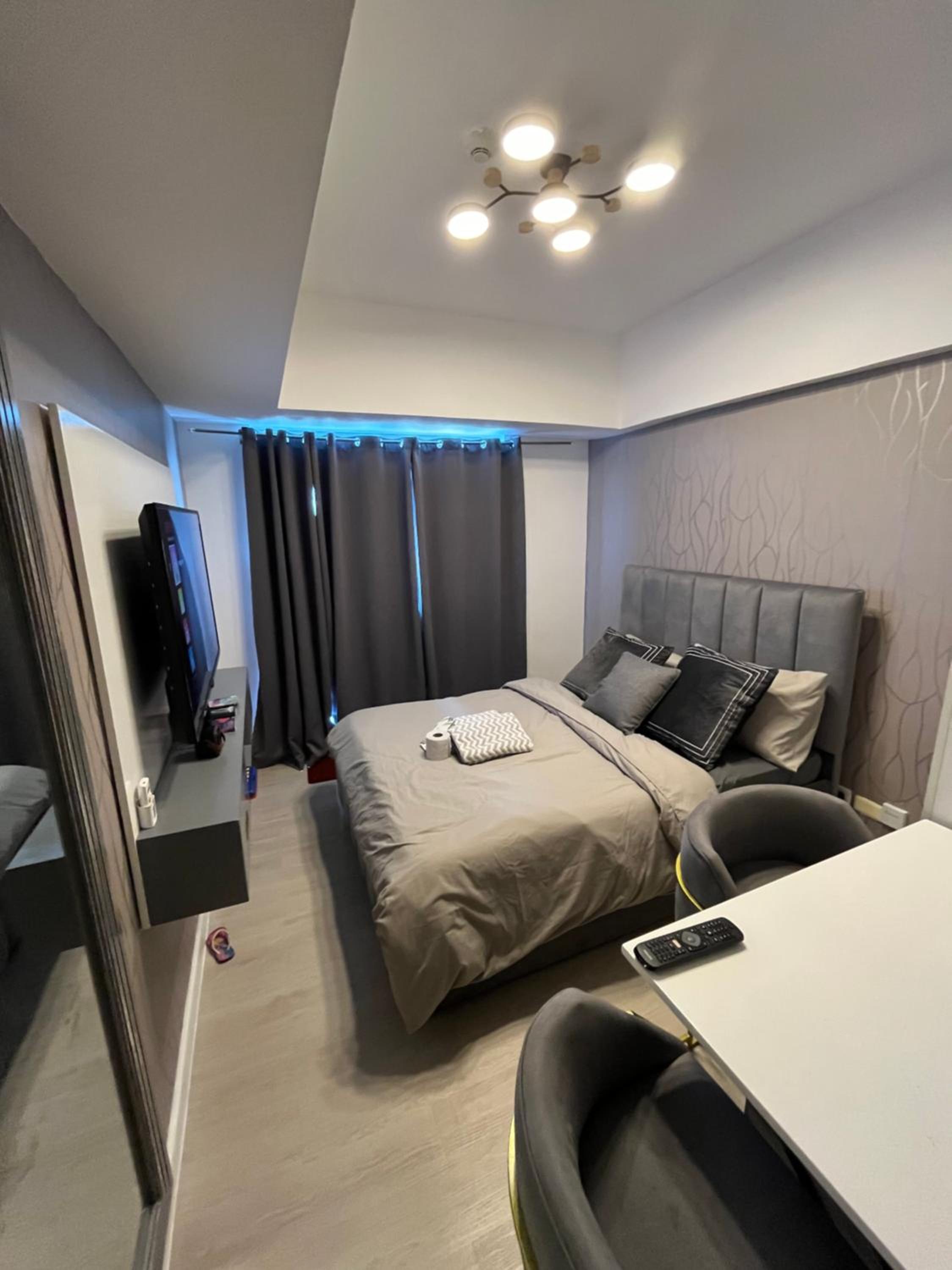 Cozy cool cabin at Azure north San Fernando Pampanga