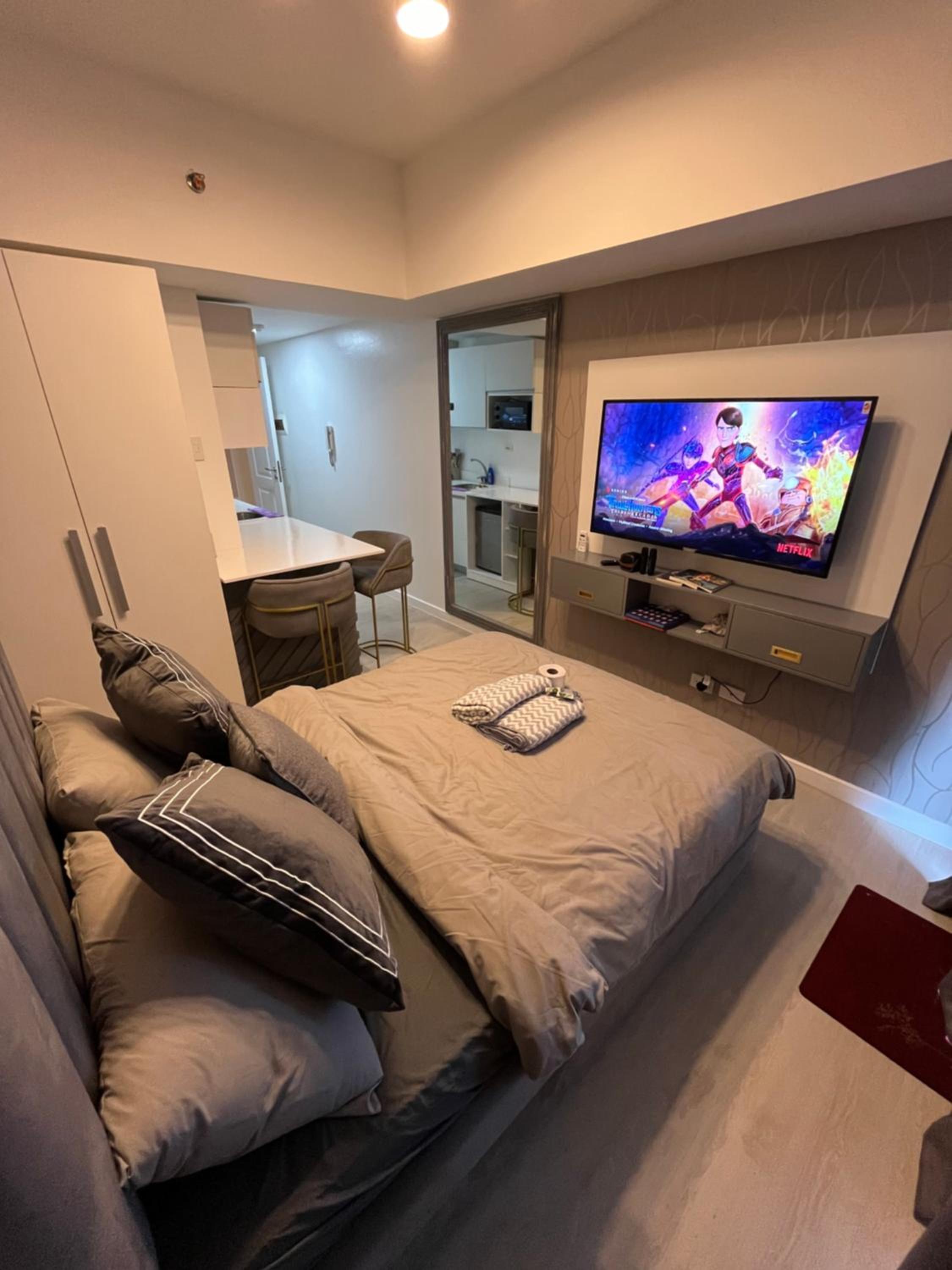 Cozy cool cabin at Azure north San Fernando Pampanga