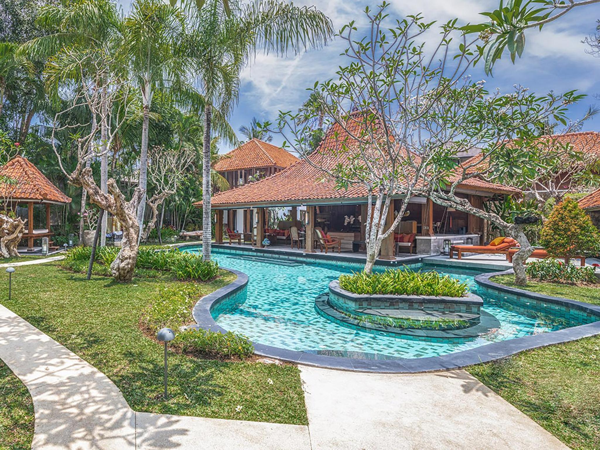 Des Indes Villas - Image 2
