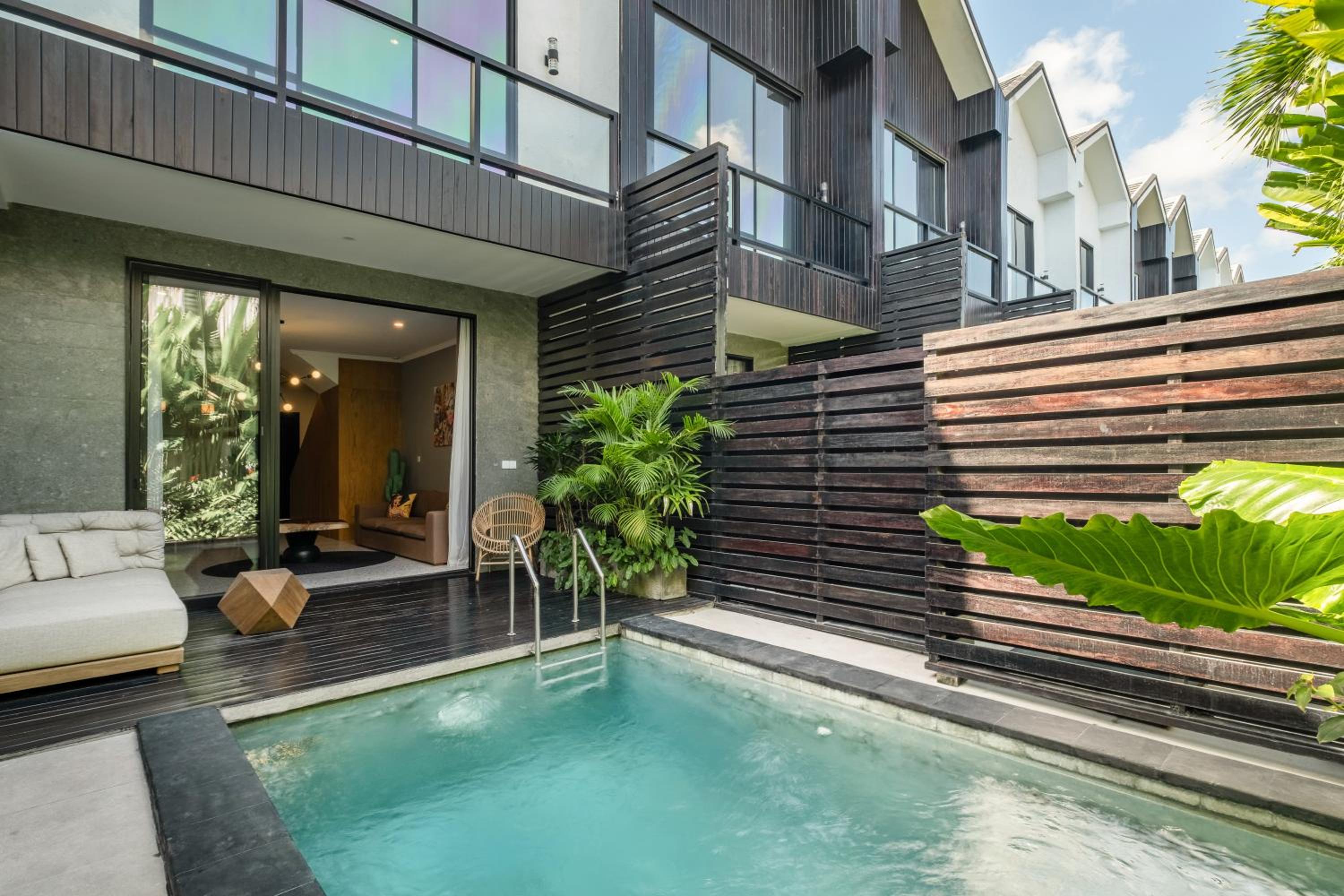 5th Element Villa Canggu - Urban Tropical Retreat meters from Canggu Beach view 4