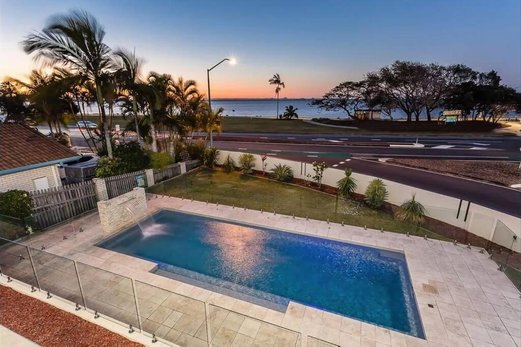 Executive Style & Location