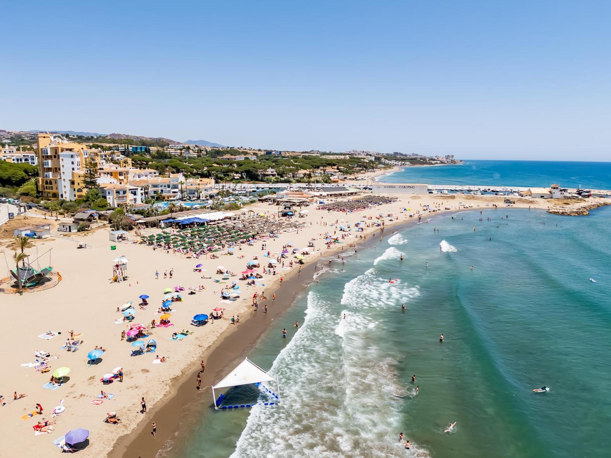 Villa Calmamar Cabopino Beachfront in Marbella