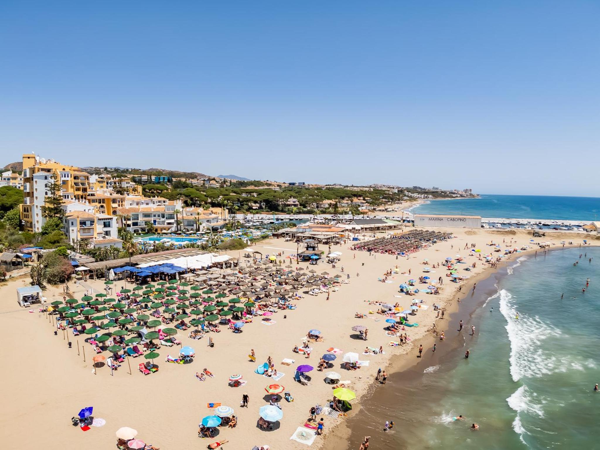 Villa Calmamar Cabopino Beachfront in Marbella