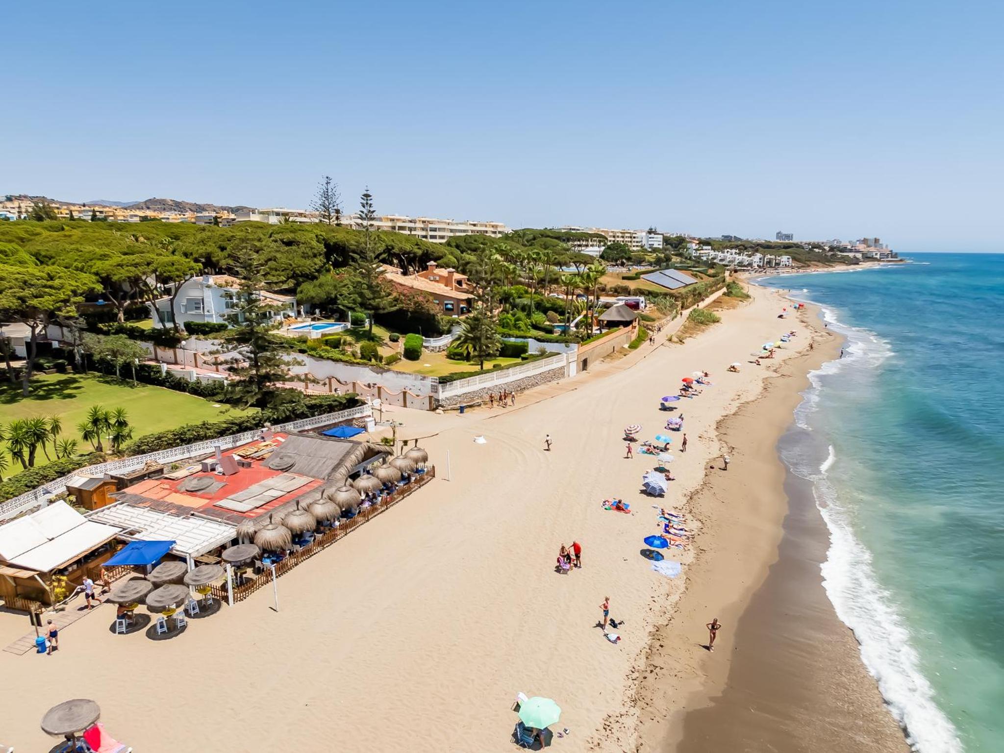 Villa Calmamar Cabopino Beachfront in Marbella