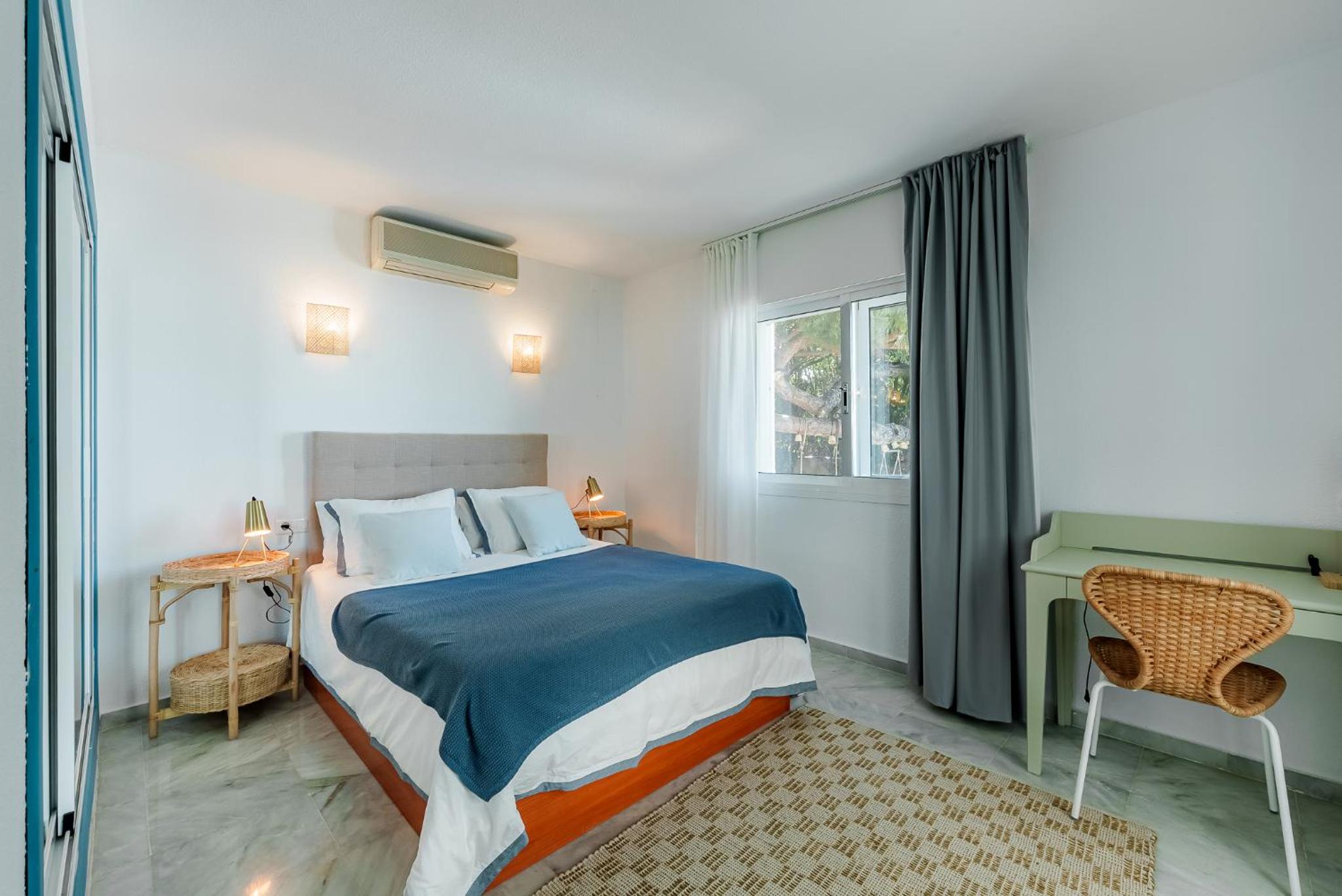 Villa Calmamar Cabopino Beachfront in Marbella