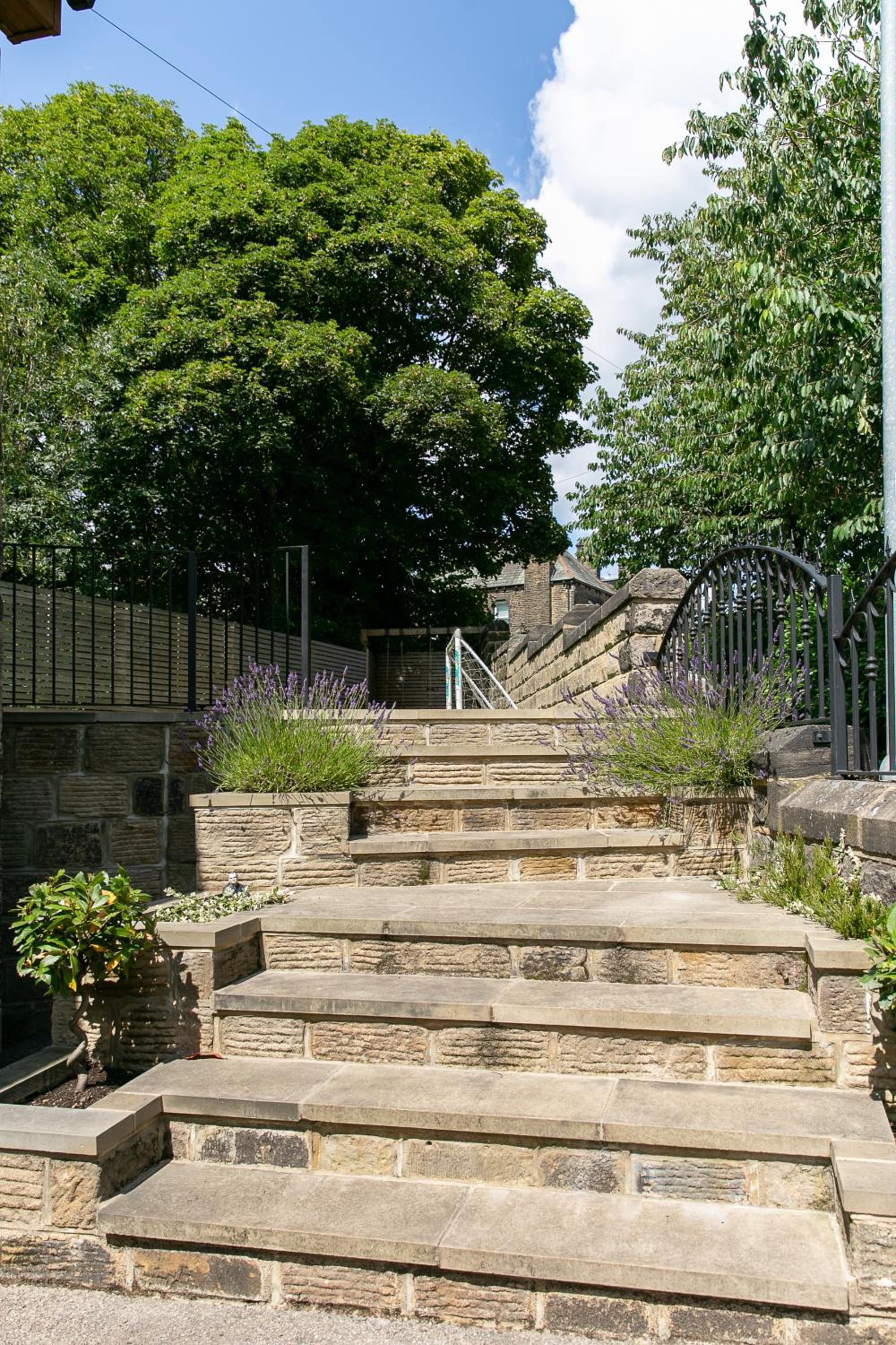 Modern Family Home - Gateway to Yorkshire