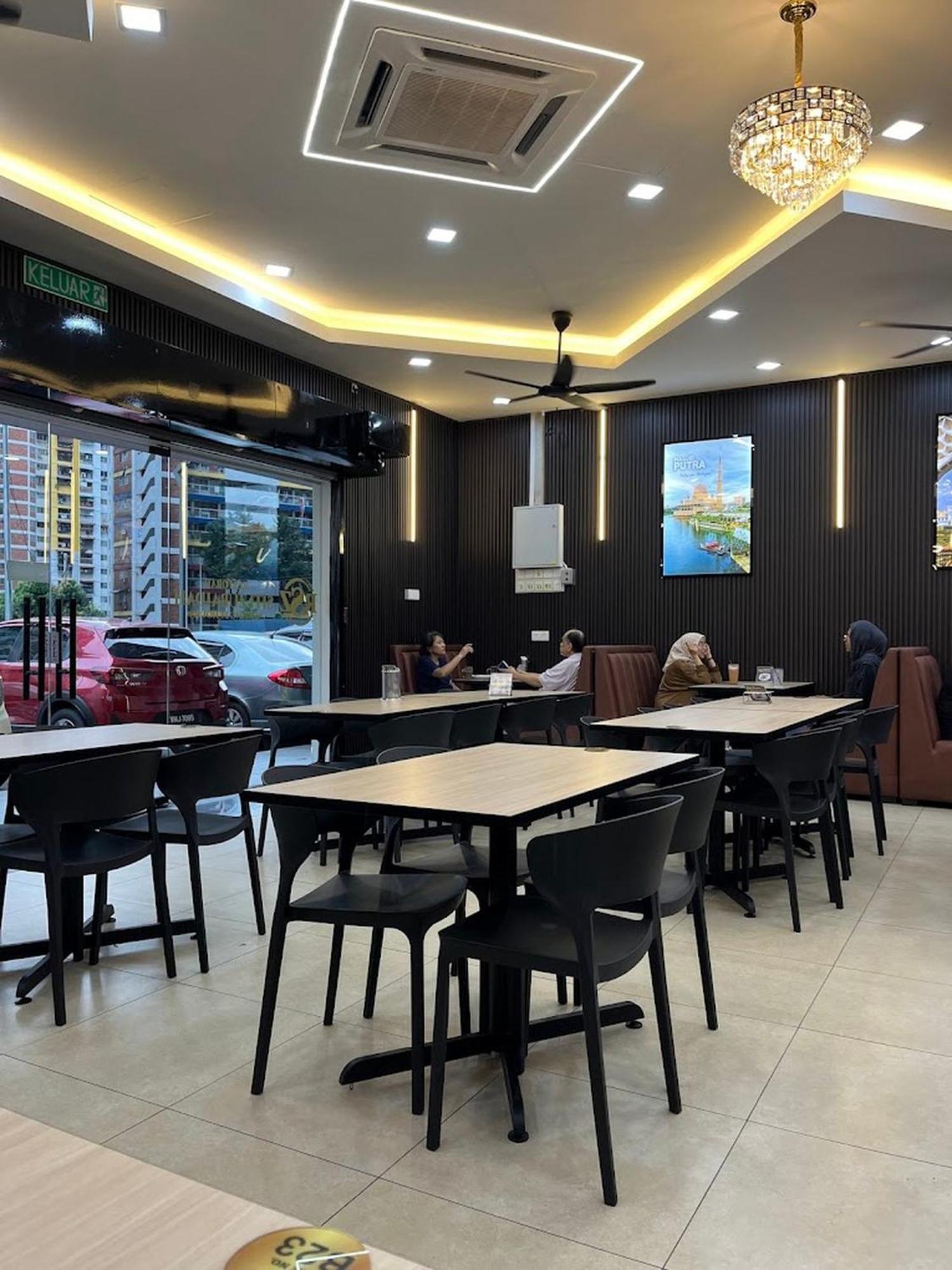M Vertica KL 3br for 6pax by Wowhome