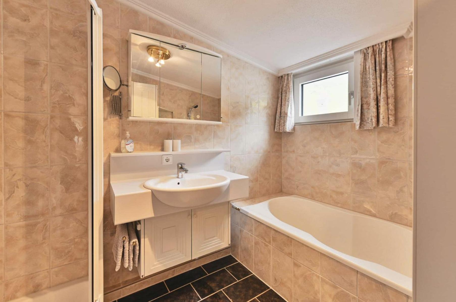 Haus Flexen rooms & apartments