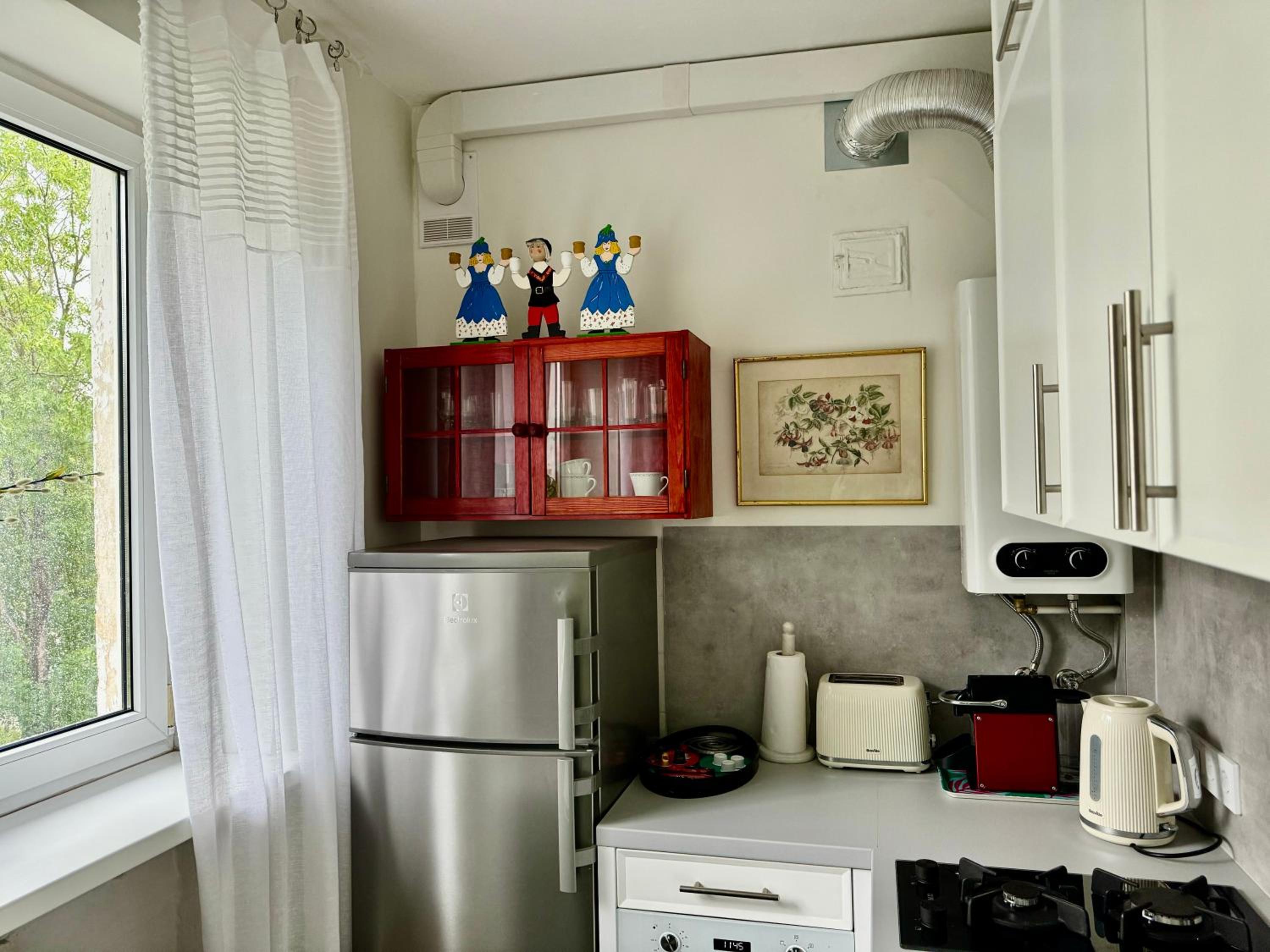 LITTLE LONDON ONE boutique apartment Netflix TV Old Town