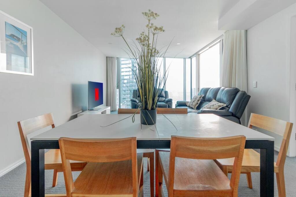 Panoramic Views at Orchid Avenue