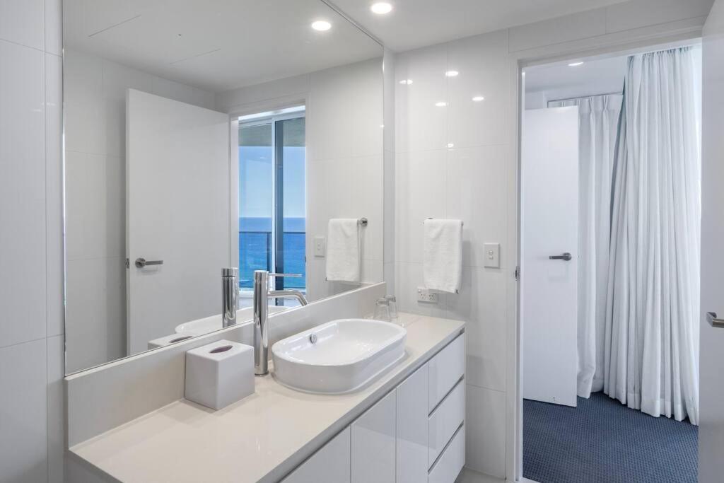 Panoramic Views at Orchid Avenue