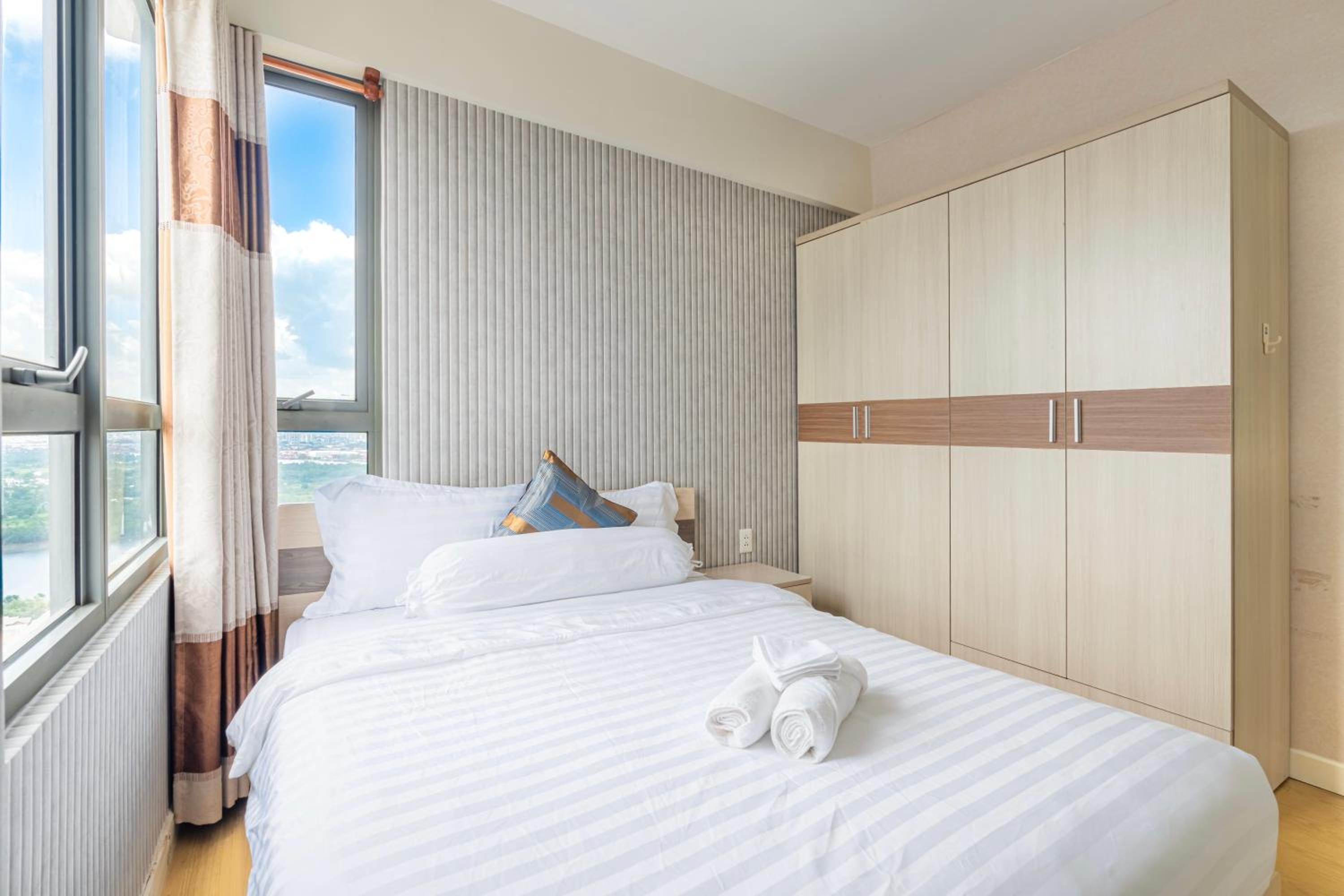ambiHOME 3BR 2WC in Masteri Thao Dien District 2