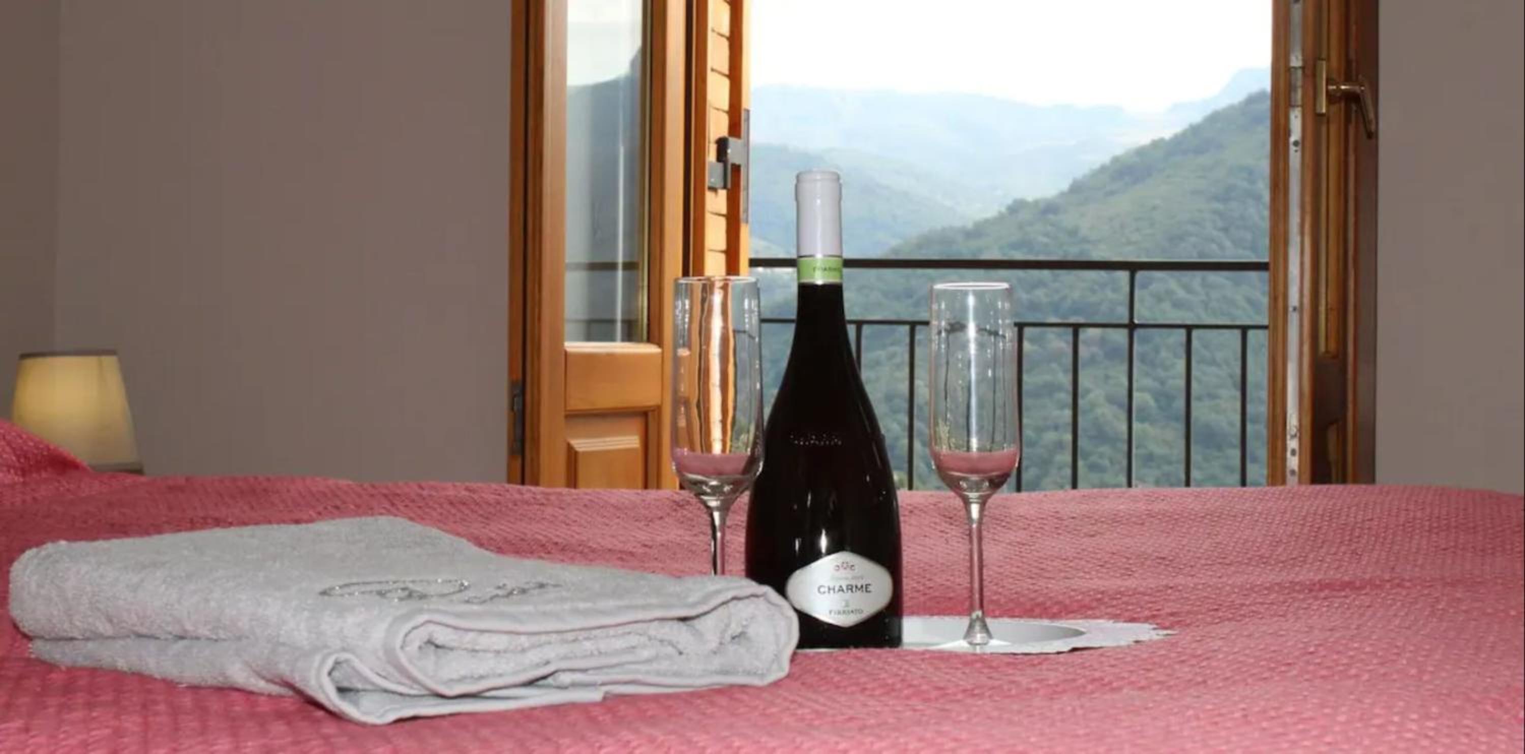 Chalet In The Nebrodi Forest view 3