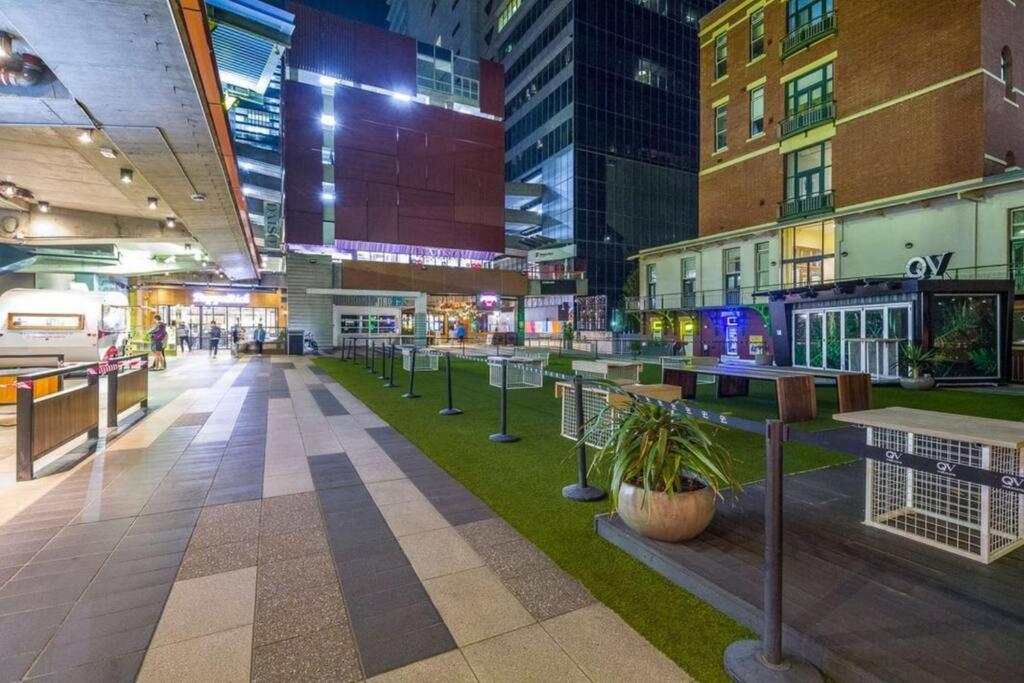 QV Central Oasis Contemporary City Getaway