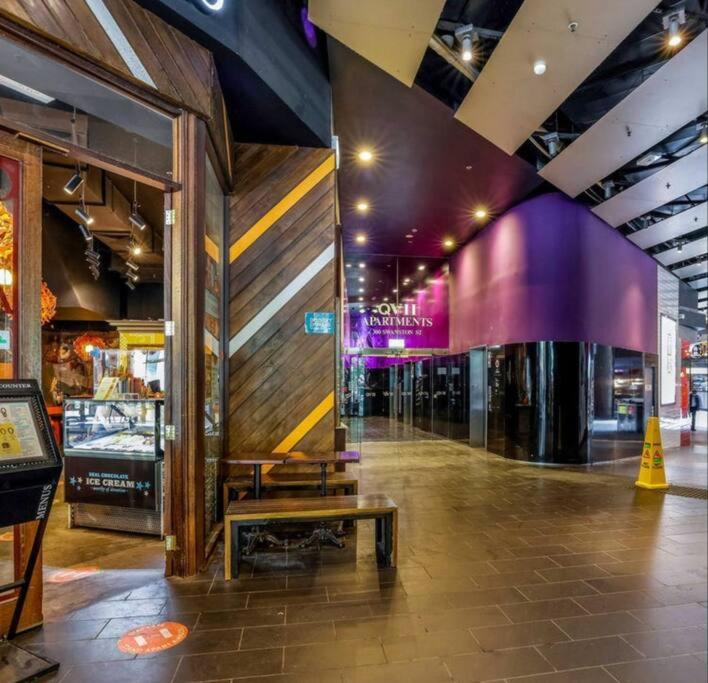 QV Central Oasis Contemporary City Getaway