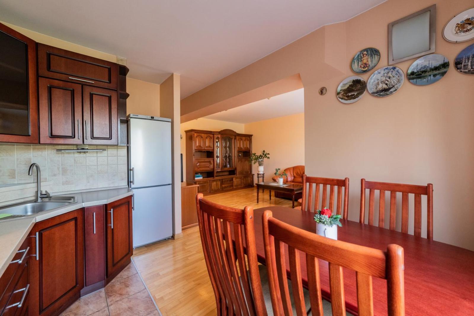 Monic Apartments