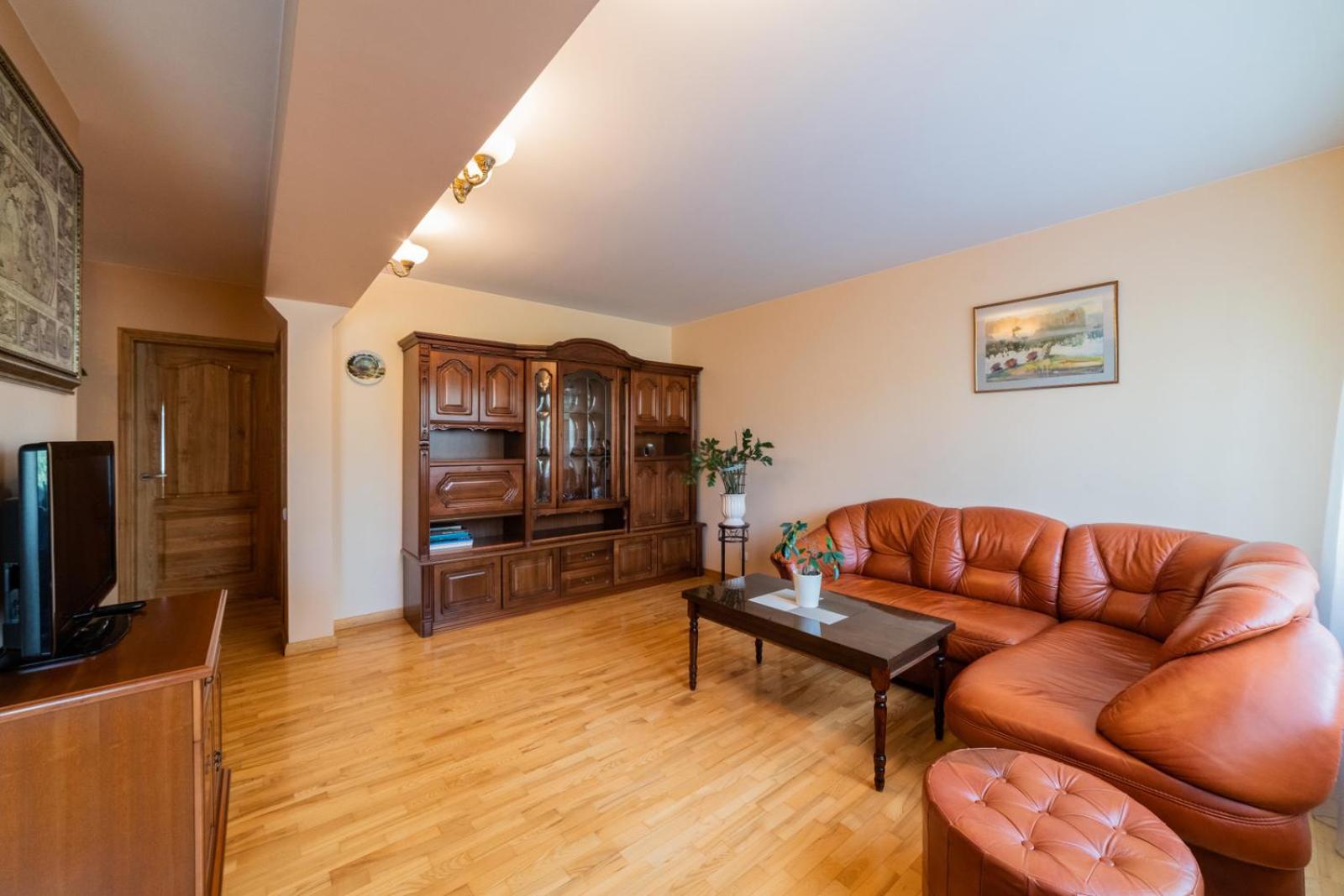 Monic Apartments