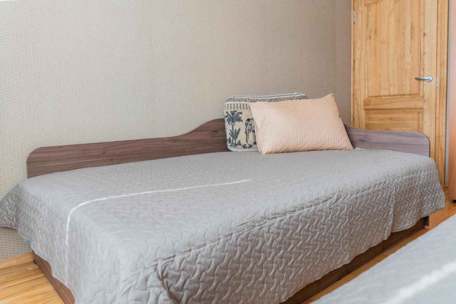 Monic Apartments
