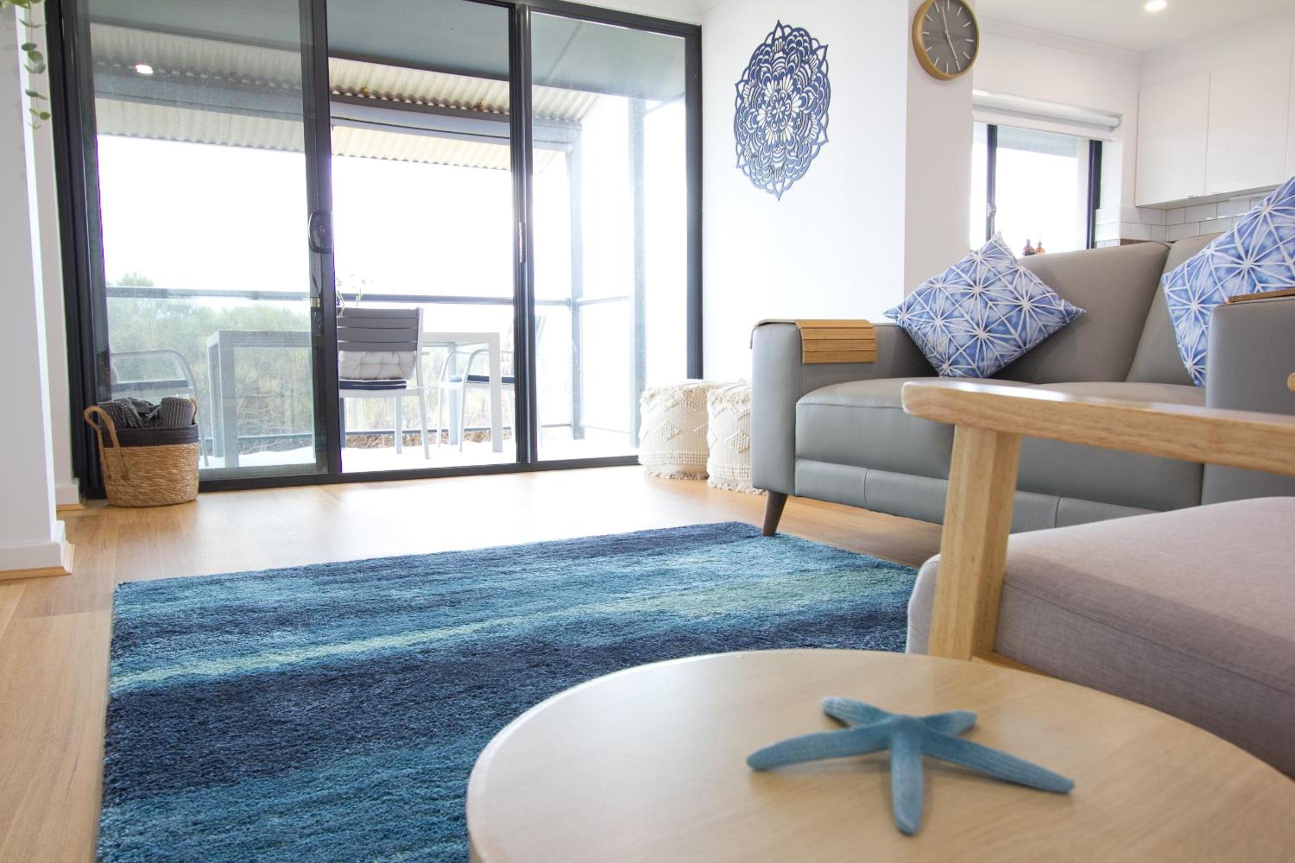 Beach Stayz Semaphore Upstairs Two Bedroom Apartment