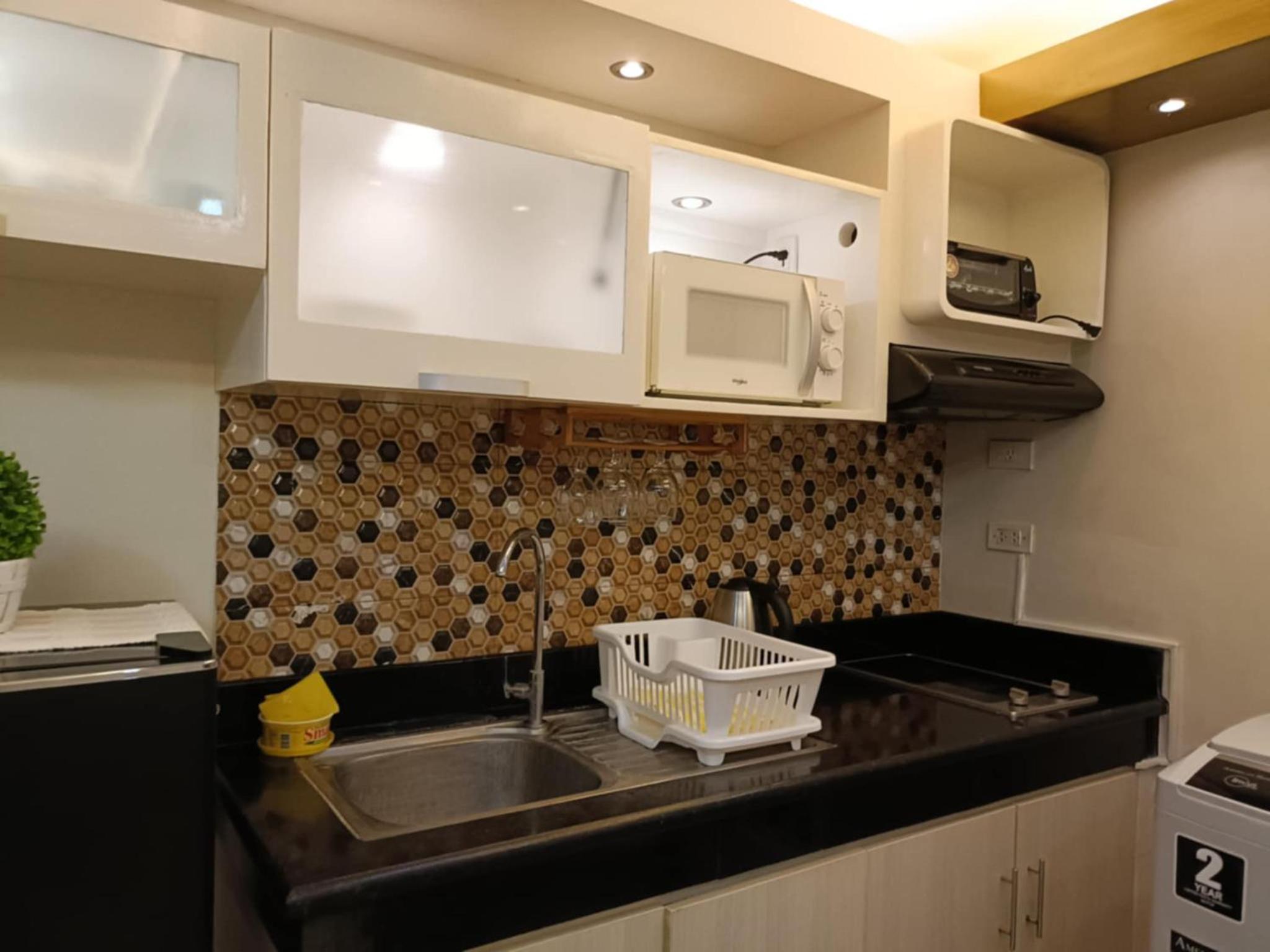1 bedroom condo for rent view 4