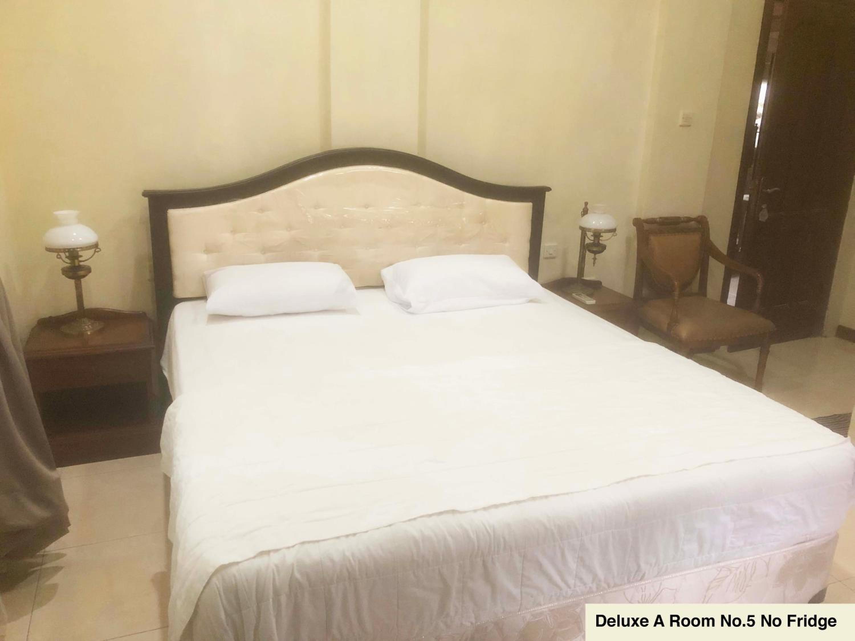 Ndalem Maharani Guest House
