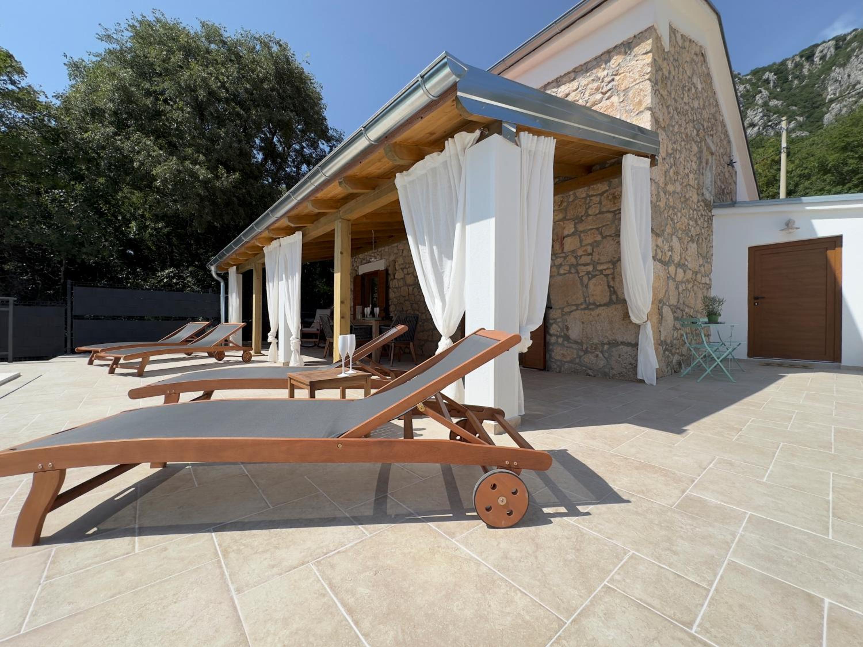 Casa di Nika - charming stone villa view 4