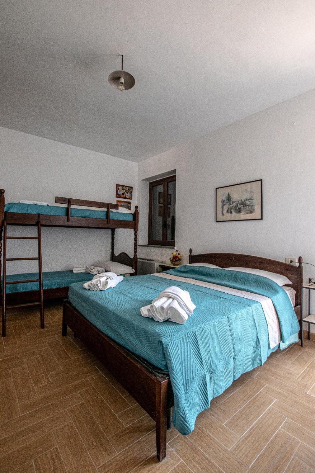 Photo 43