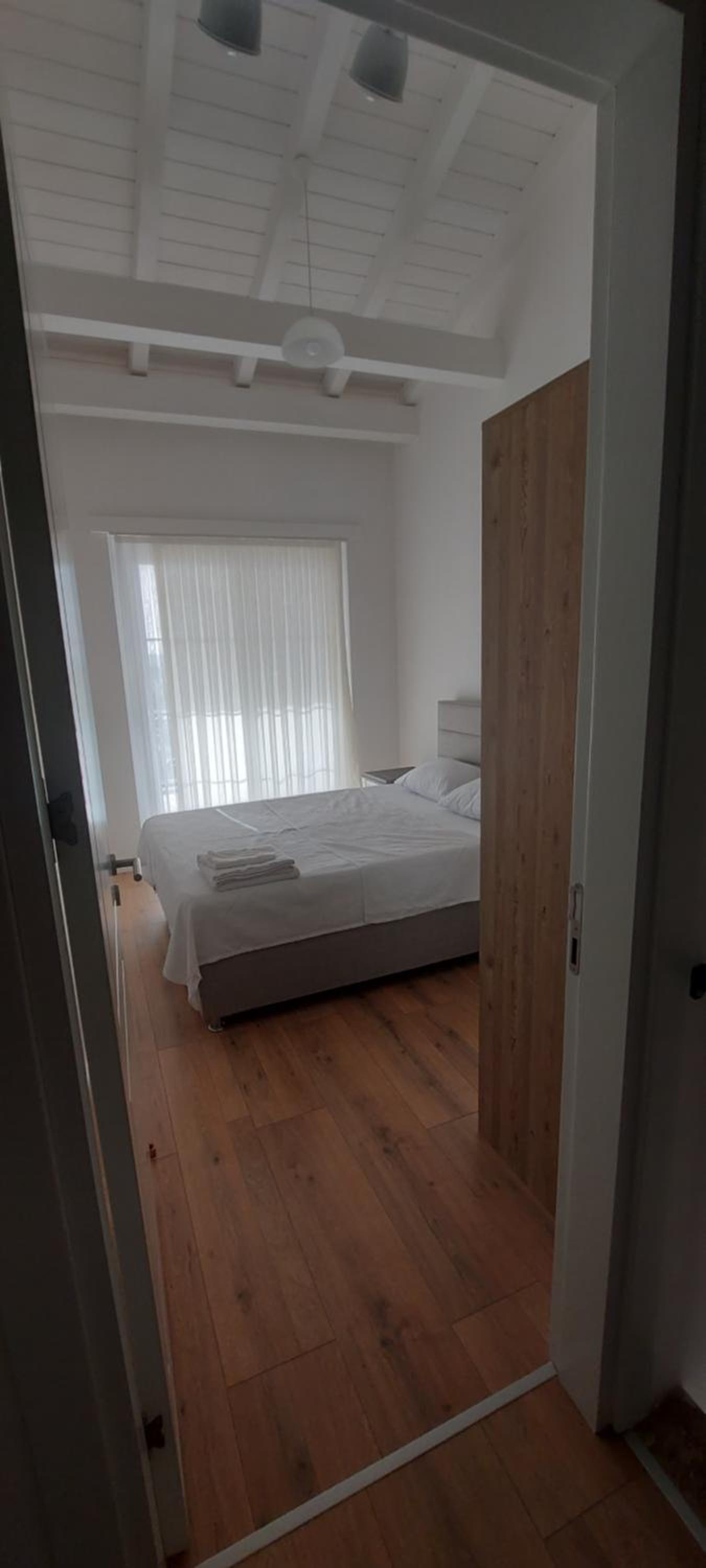 Havuzlu taş villa 2 view 4
