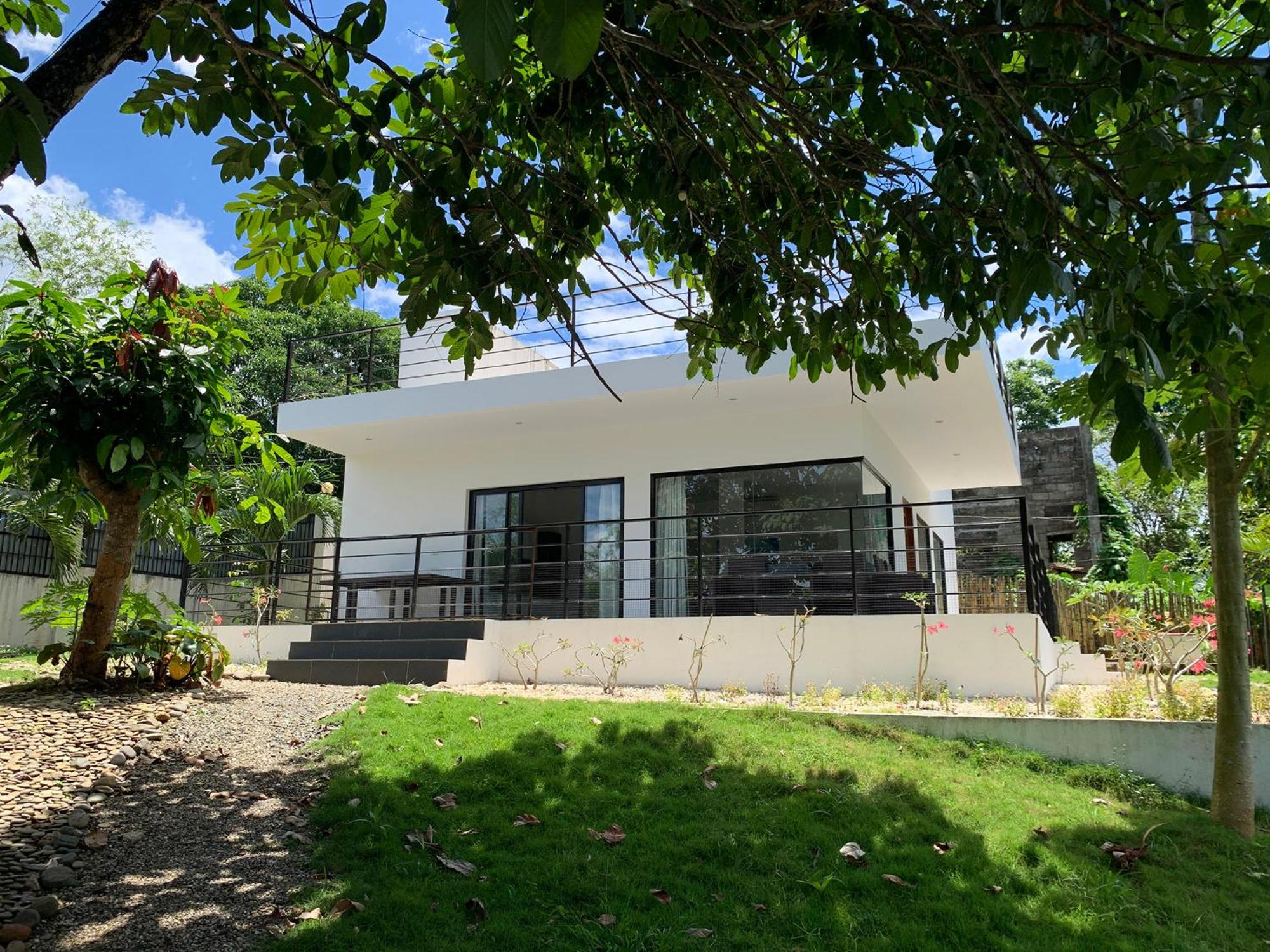 Designer Villa "Sunset Hills" with Pool